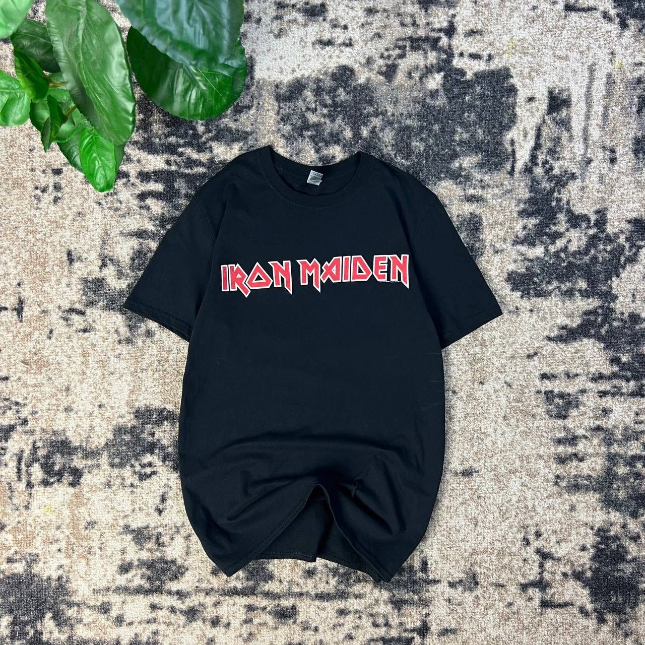 Iron Maiden Iron Maiden Big Logo Vintage Rock Band T-Shirt 1TS115 Size US M / EU 48-50 / 2 - 1 Thumbnail