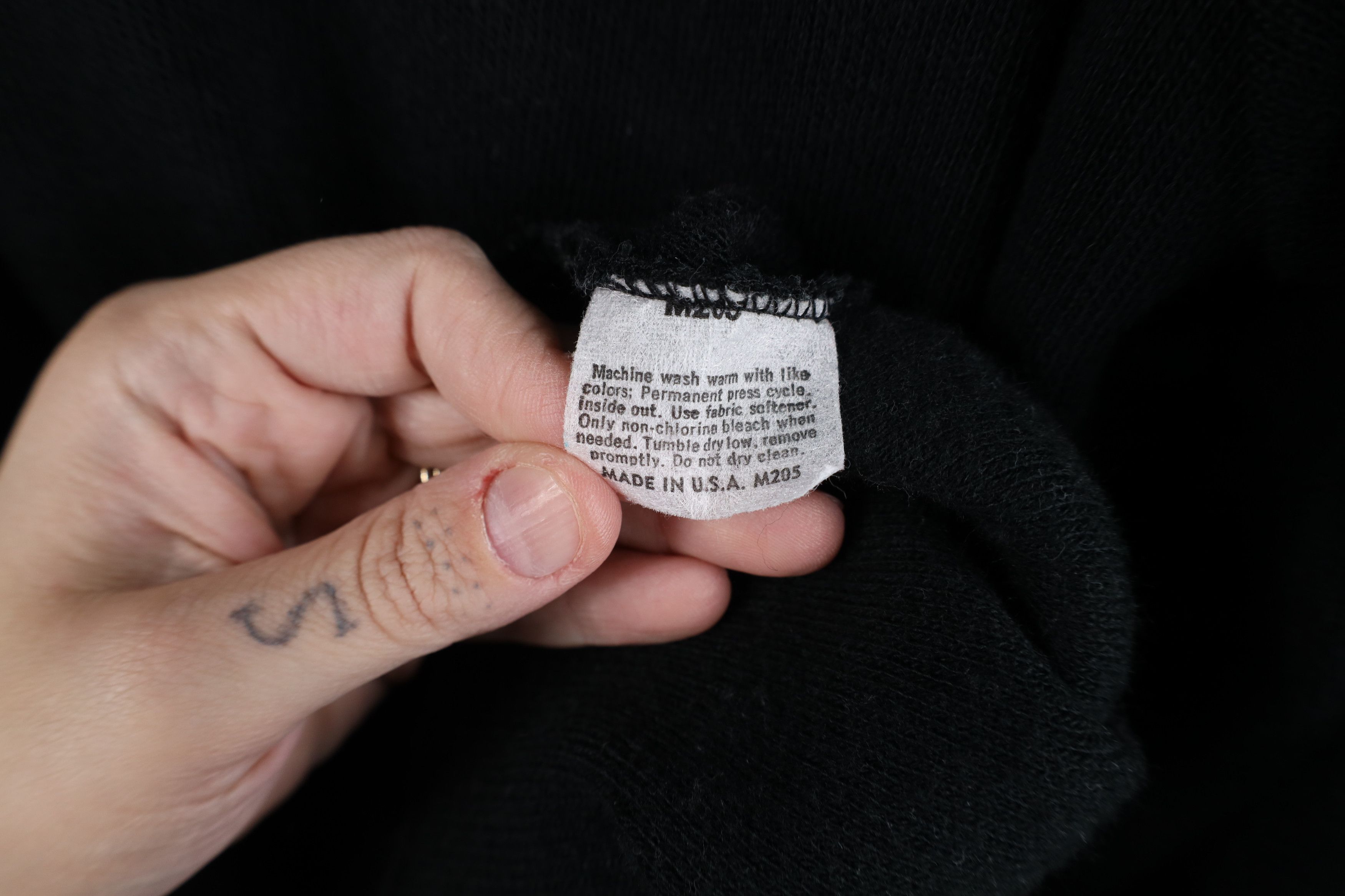 Vintage Vintage 90s Streetwear Blank Knit V-Neck Sweater Black USA Size US XXL / EU 58 / 5 - 6 Thumbnail