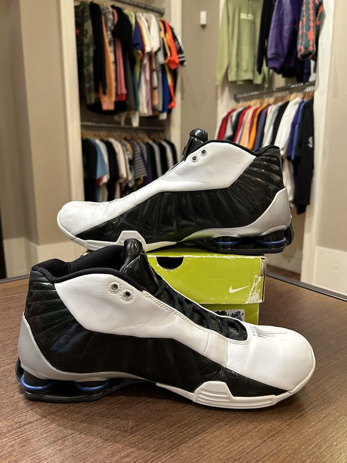 Nike Nike Shox BB4 White/Black/Blue Size US 11 / EU 44 - 2 Thumbnail