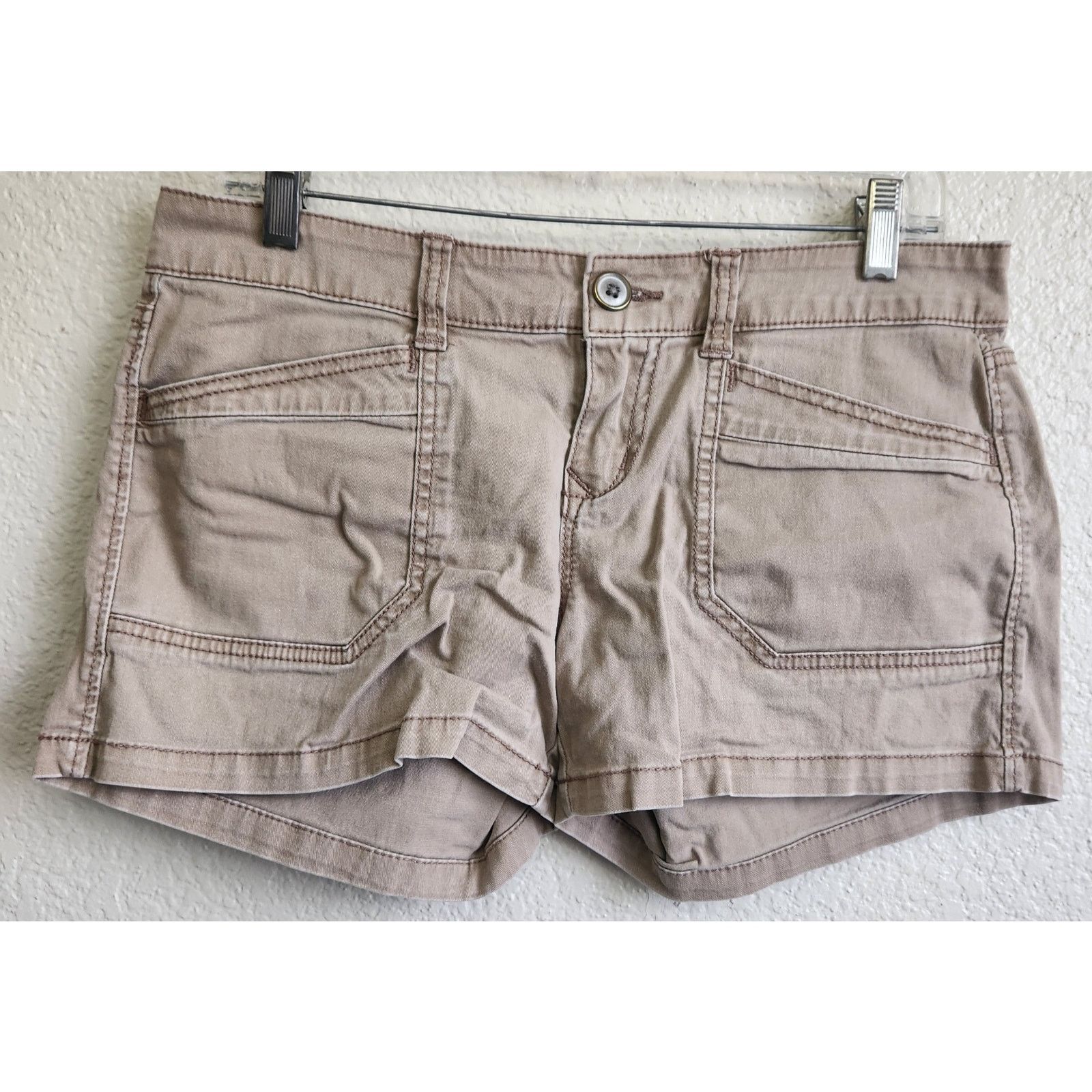 Other French Star Tan Beige Flat Front Shorts 9 Juniors Size 33" - 1 Thumbnail