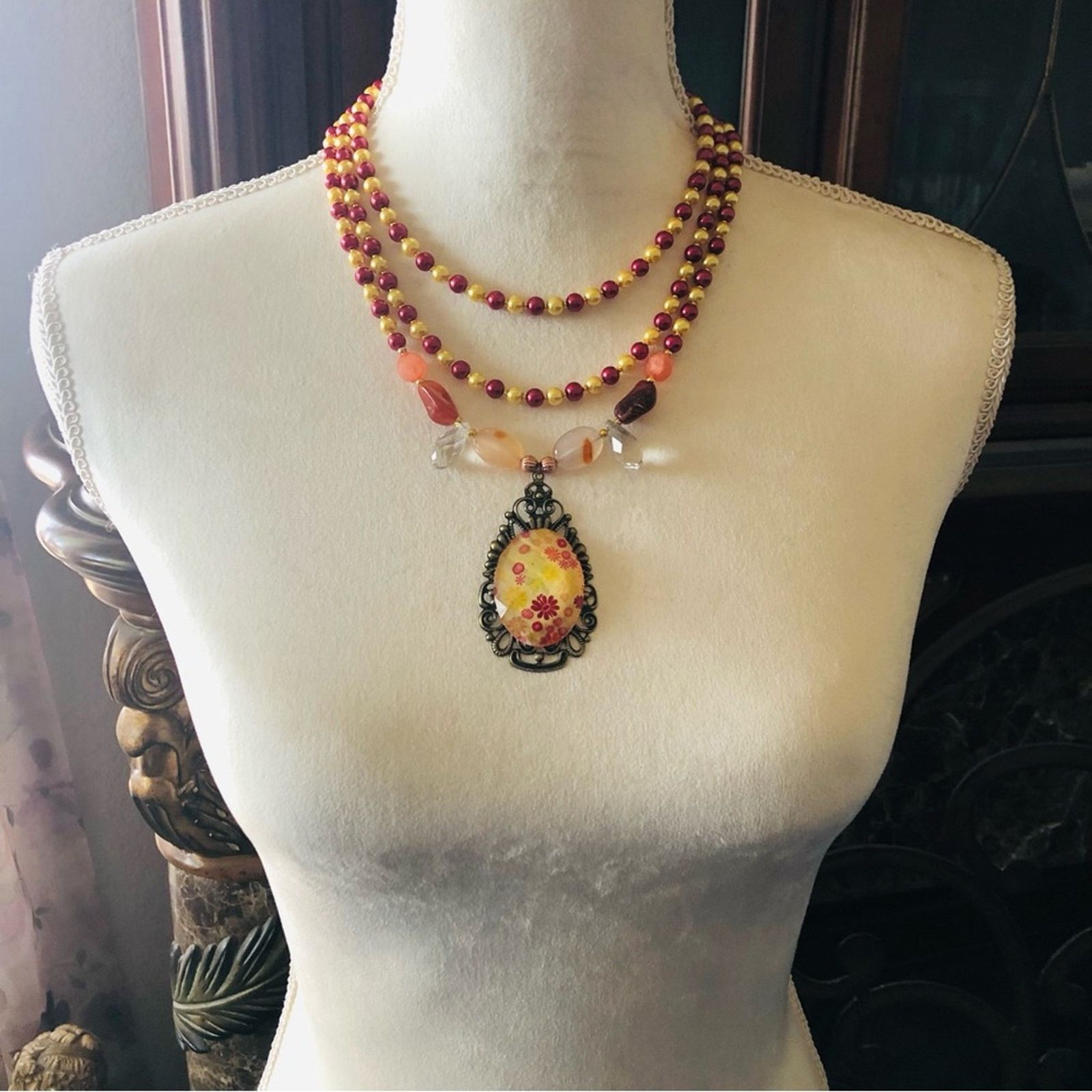 Handmade Handcrafted repurpose stone cameo pendant Pearl necklace Size ONE SIZE - 6 Thumbnail