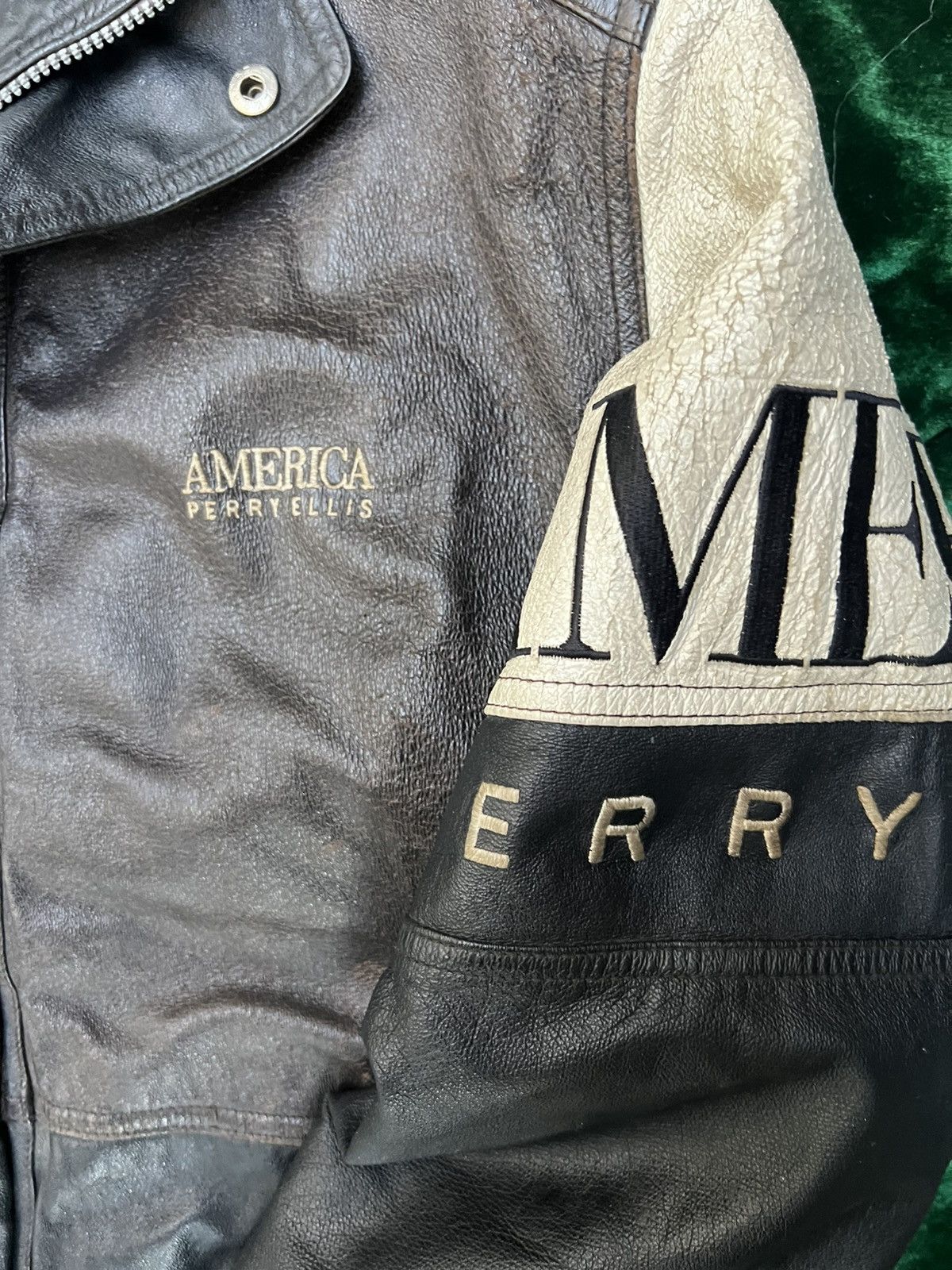 Perry Ellis America Adult Large Oversized Bomber Leather Jac