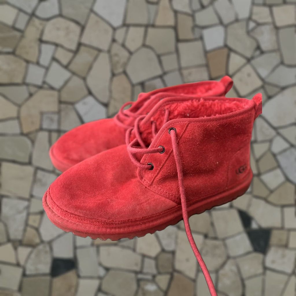 Ugg UGG Neumel Boots Men Chukka Suede Red 9 US Size 9 Size US 9 / EU 42 - 1 Thumbnail