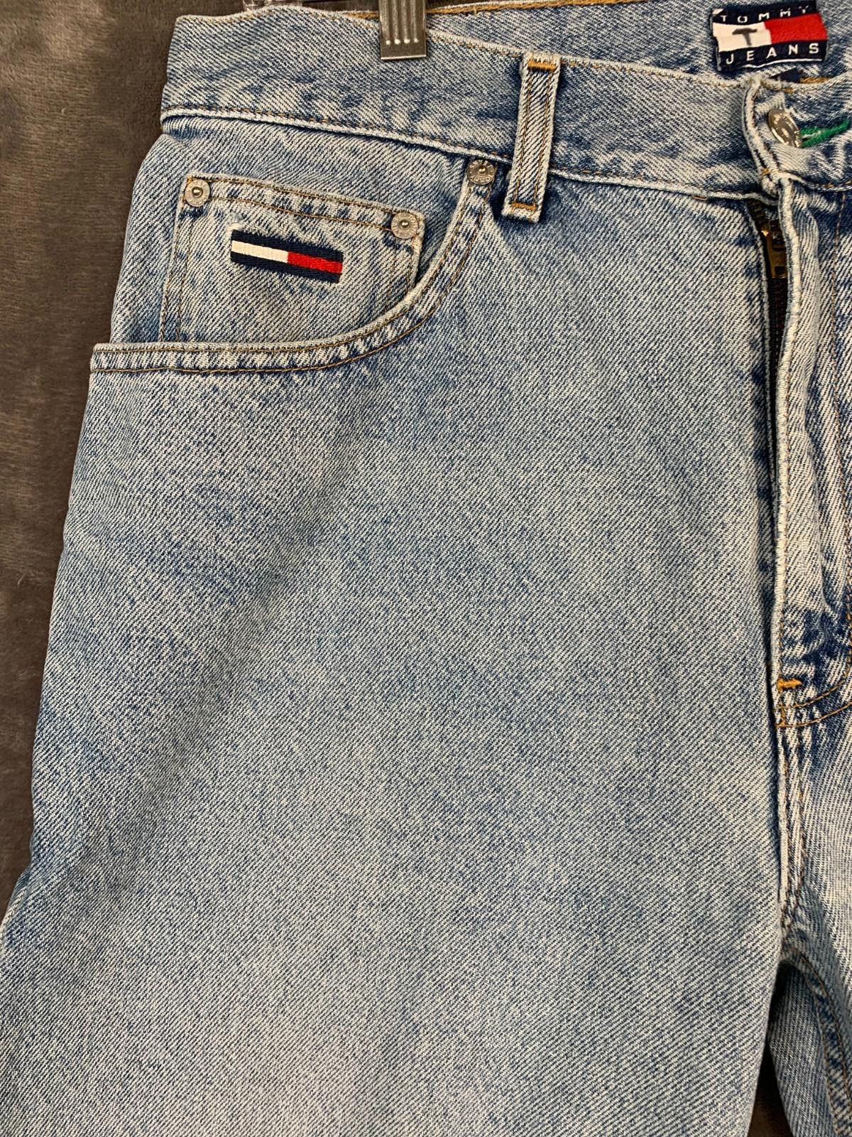 Tommy Hilfiger Tommy Hilfiger Big Flag Patch Jeans Baggy Denim 33/32 (230) Size US 33 - 3 Thumbnail