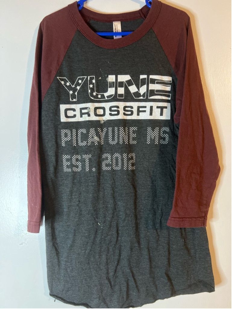 American Apparel Women's American Apparel T-Shirt XS Gray and Maroon Size XS / US 0-2 / IT 36-38 - 1 Thumbnail