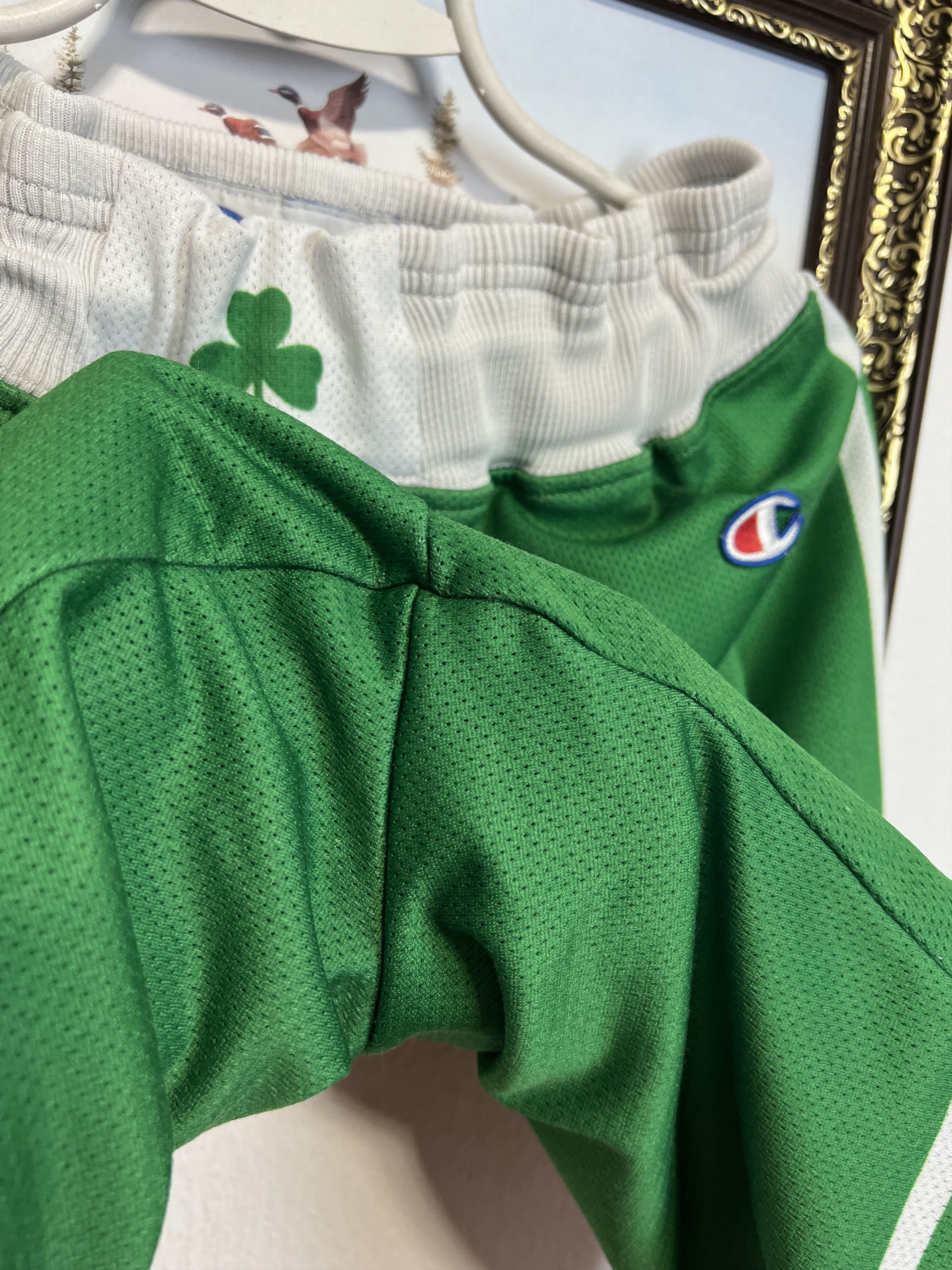 Champion Vintage 90's Champion Boston Celtics NBA Shorts Rare Hype Size US 30 / EU 46 - 6 Thumbnail