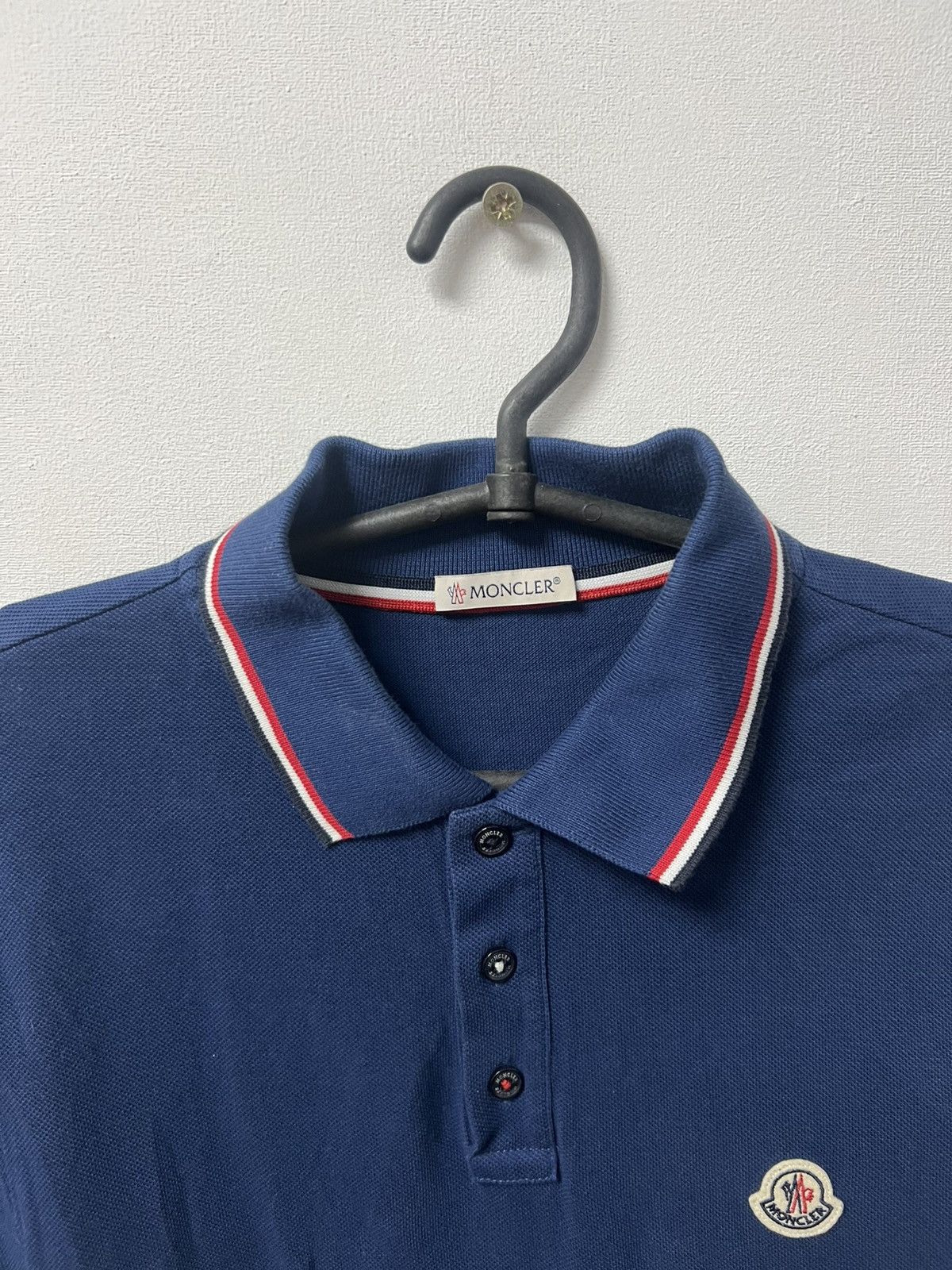 Moncler Moncler Polo Shirt Classic Logo Vintage Designer Size US S / EU 44-46 / 1 - 4 Thumbnail