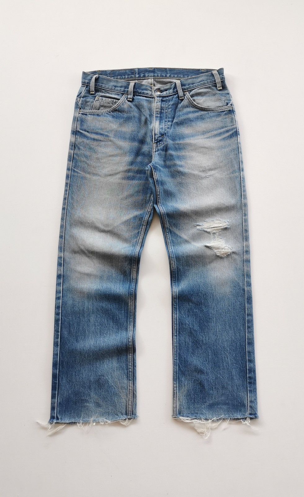 Vintage Levi's 519 Jeans - Well-Worn & Distressed Size 33