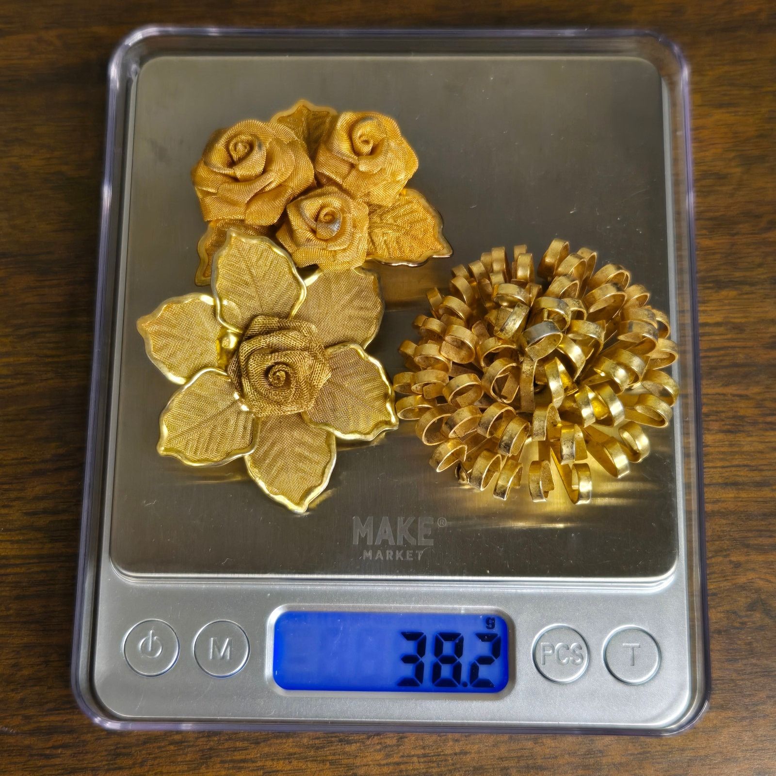 Vintage Vintage Crown Trifari Style Gold Tone Flower Brooch Set Size ONE SIZE - 9 Thumbnail