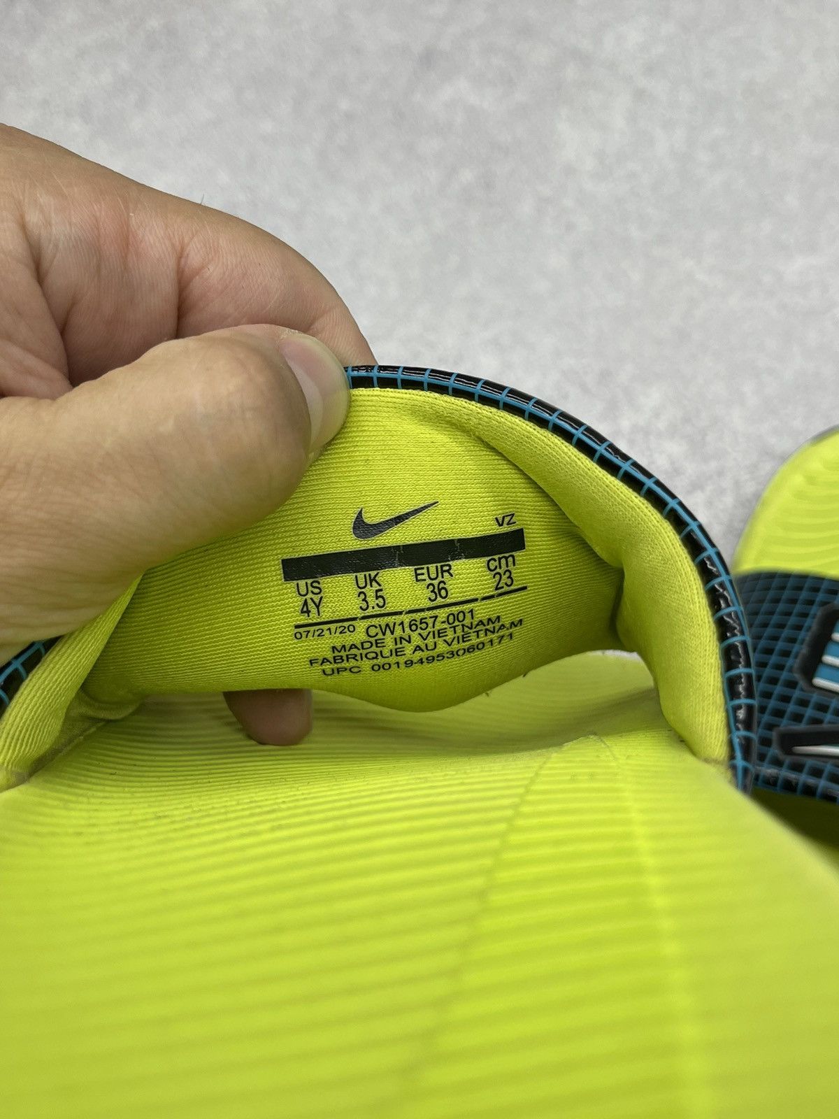 Nike Nike KAWA Slide Size US 5 / EU 37 - 6 Thumbnail
