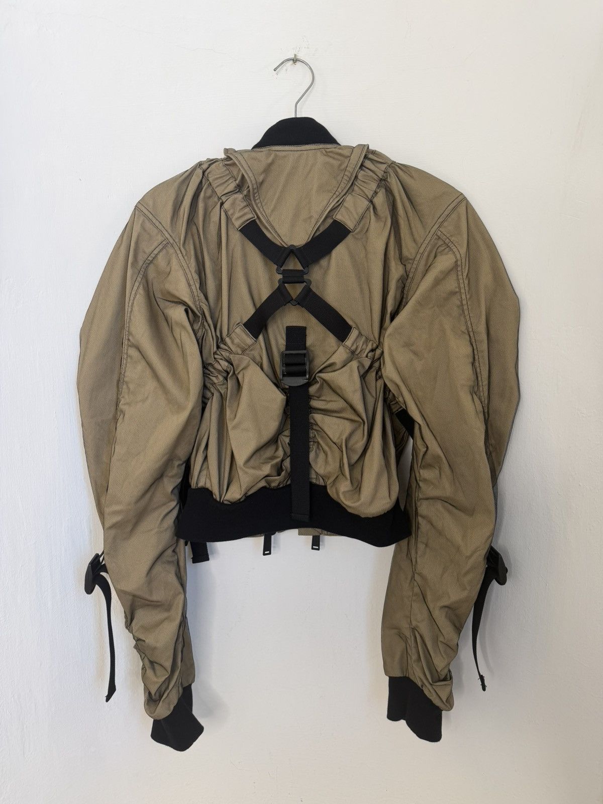 Dsquared2 Dsquared2 SS19 Runway ruched sleeve cropped bomber jacket Size S / US 4 / IT 40 - 3 Thumbnail