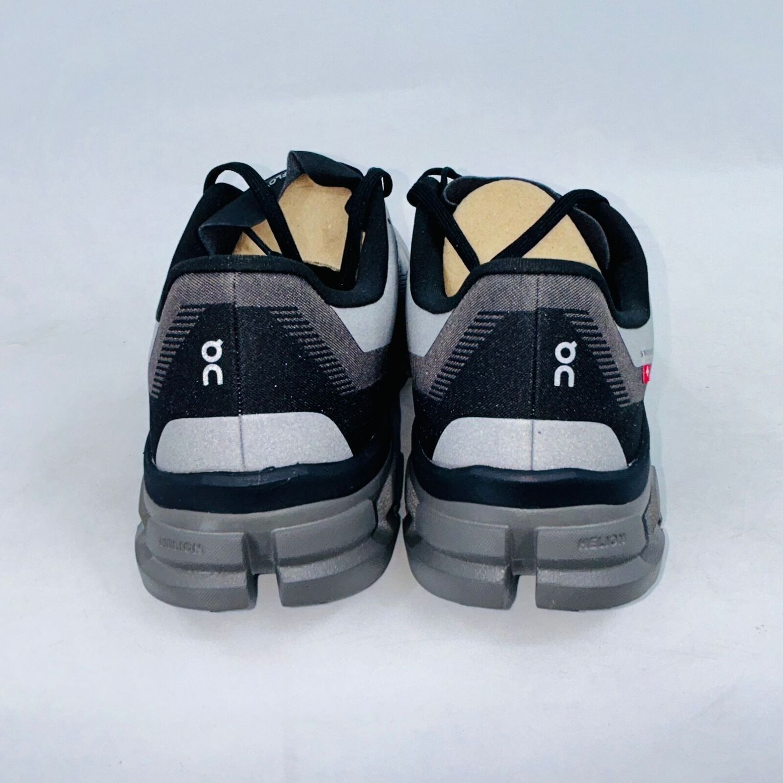 Cloud Kicker MEN'S CLOUDFLOW4"PEARL/BLACK COMFORT RUNNING SHOES SIZE 9.5D Size US 9.5 / EU 42-43 - 3 Thumbnail