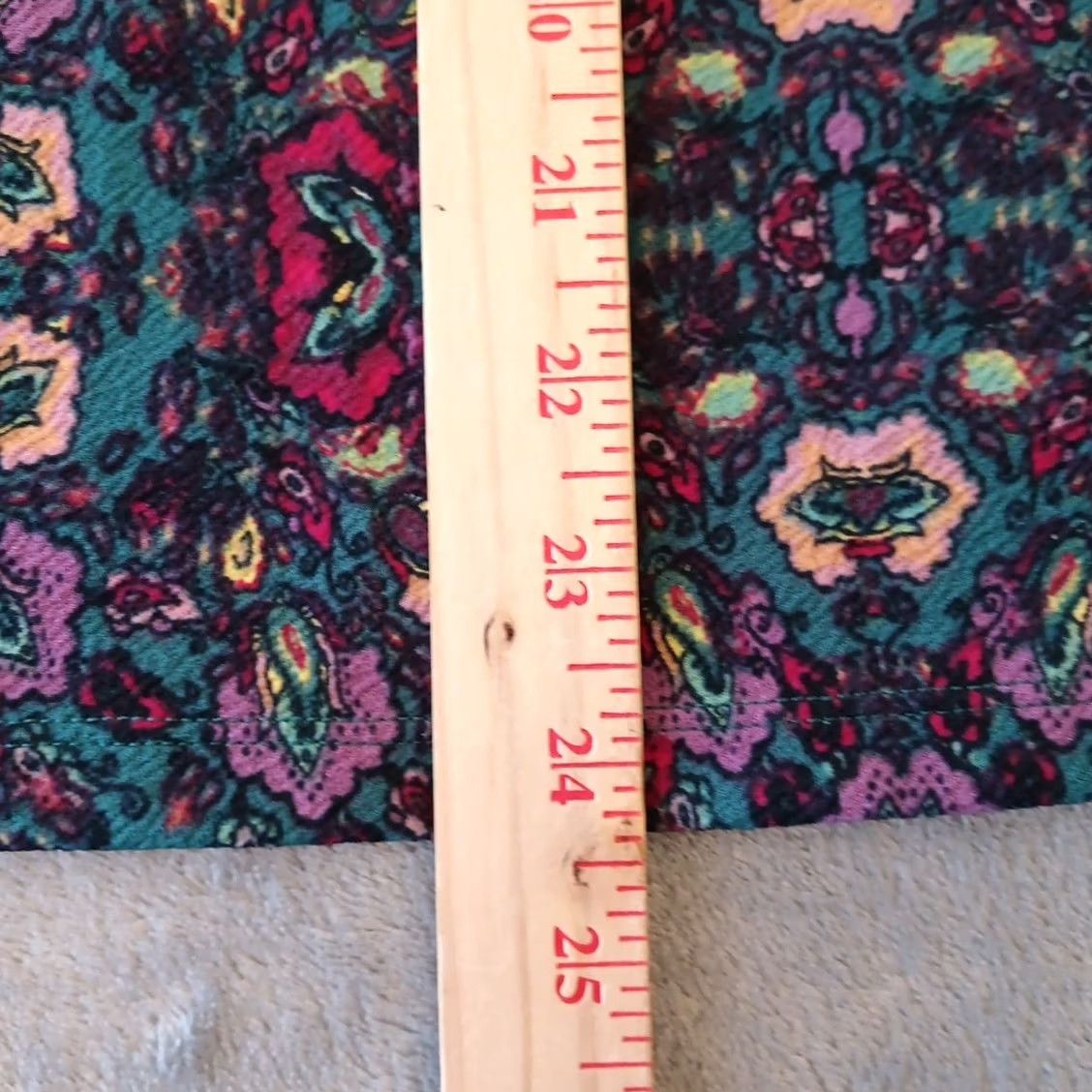 Vintage LuLaRoe Cassie Skirt Medium Green Floral Knee Length Pull On Pencil New Size 32" / US 10 / IT 46 - 4 Thumbnail