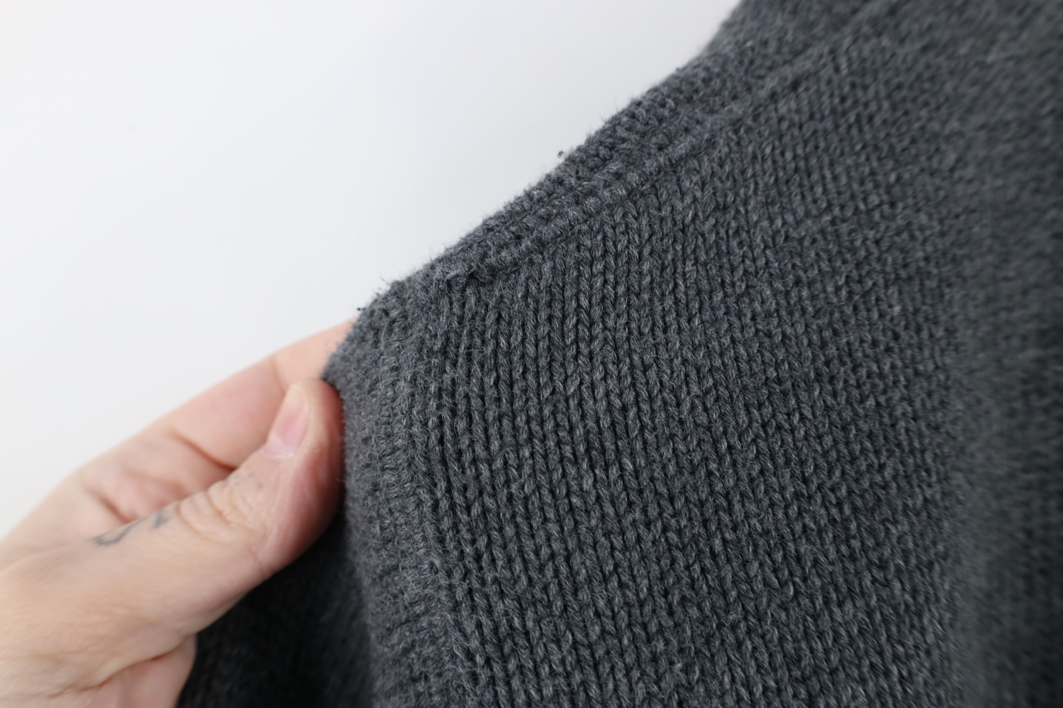 Tommy Hilfiger × Vintage Vintage 90s Tommy Hilfiger Heavyweight Knit Sweater Gray Size US XXL / EU 58 / 5 - 5 Thumbnail