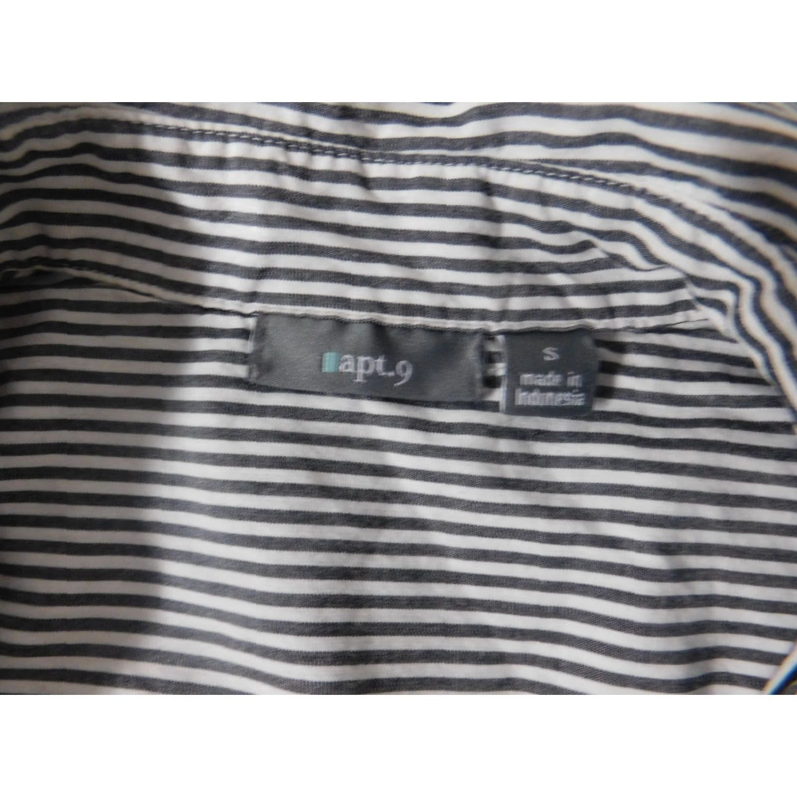 Apt. 9 Apt 9 Womens Blouse Small Gray Striped Button Down Shirt Casual Sleeve Collared Cotton Polyester Regular Basic Vintage No Size S / US 4 / IT 40 - 7 Thumbnail