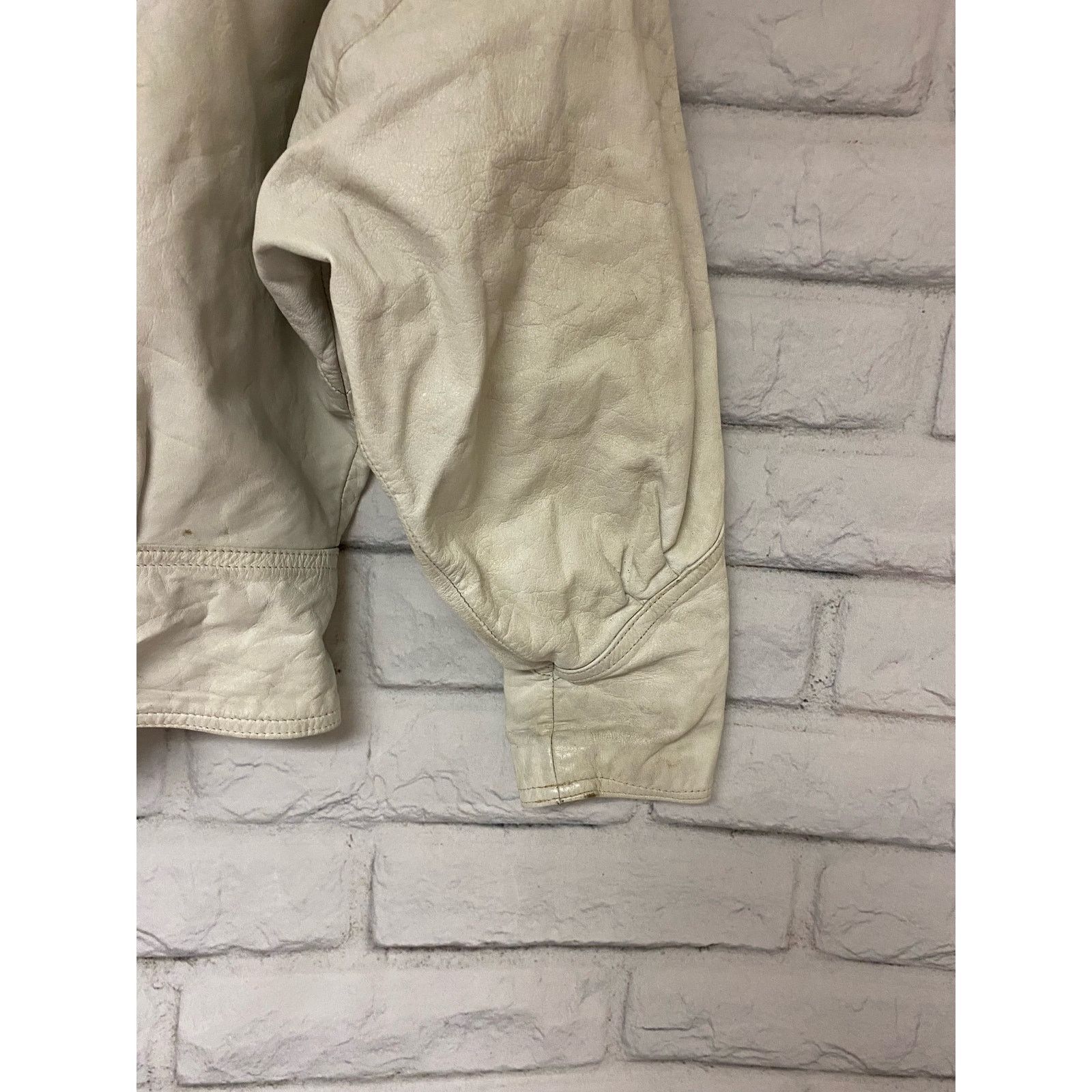 American Eagle Outfitters Bundle Leather Jacket, American Eagle and Olivia Rodrigo S/M Size S / US 4 / IT 40 - 7 Thumbnail
