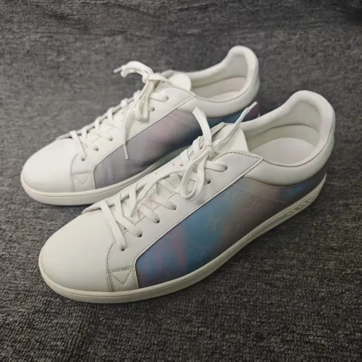 Louis Vuitton Louis Vuitton Luxurious Casual Sneakers for Men -2508 Size US 9.5 / EU 42-43 - 1 Thumbnail