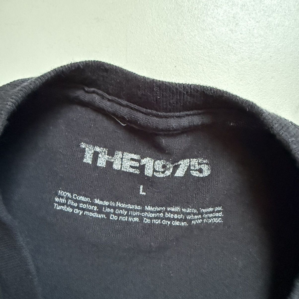 The 1975 Vintage The 1975 Black Álbum T-Shirt Size US L / EU 52-54 / 3 - 5 Thumbnail
