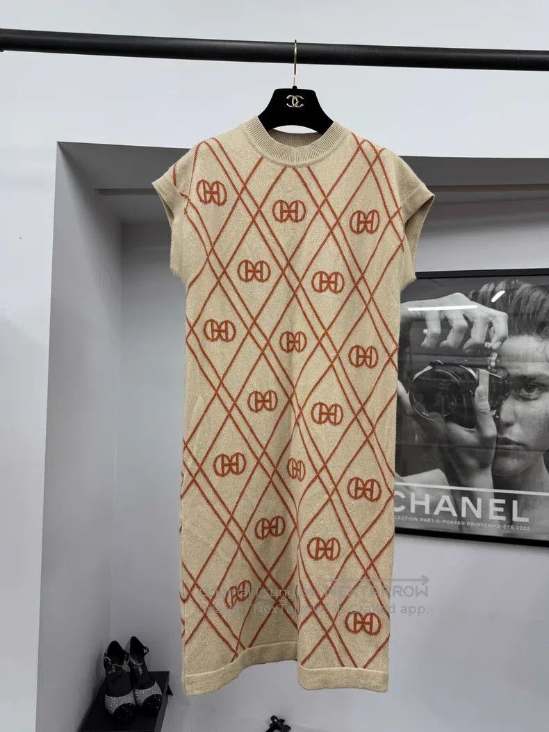 Hermes Hermes Beige Printed Cashmere Knit Dress Size XXS / US 00 / IT 34 - 1 Thumbnail