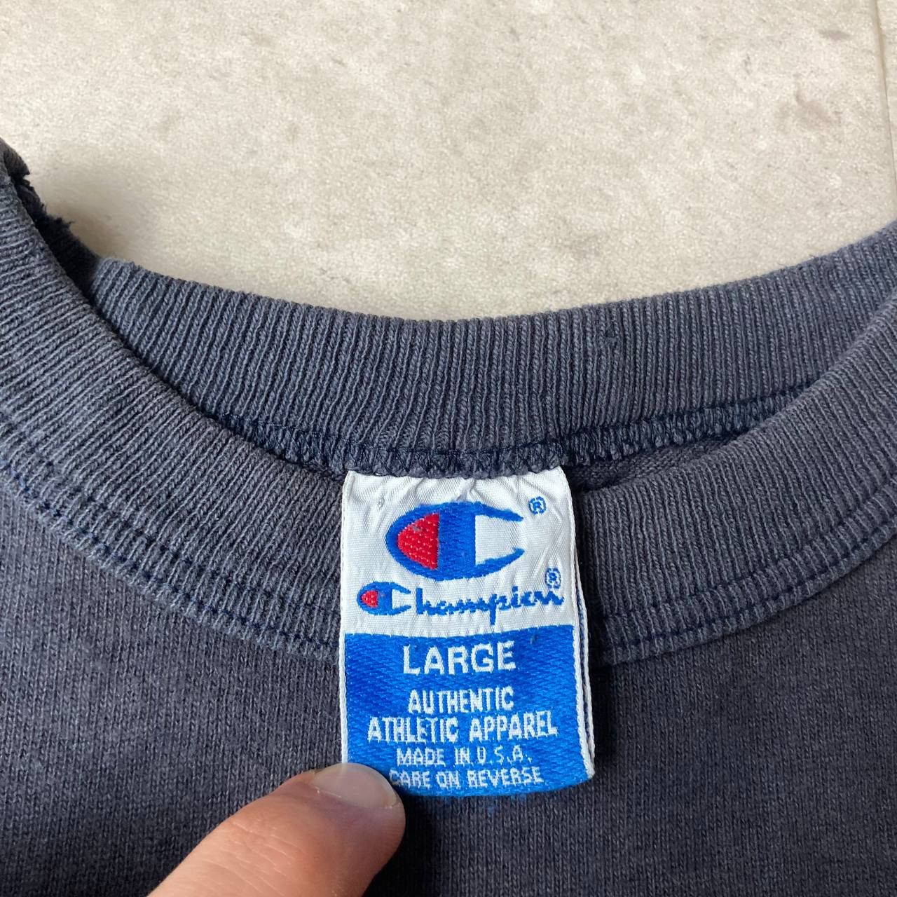 Champion Vintage 90s USA Basketball Champion Faded Tee Size US L / EU 52-54 / 3 - 4 Thumbnail