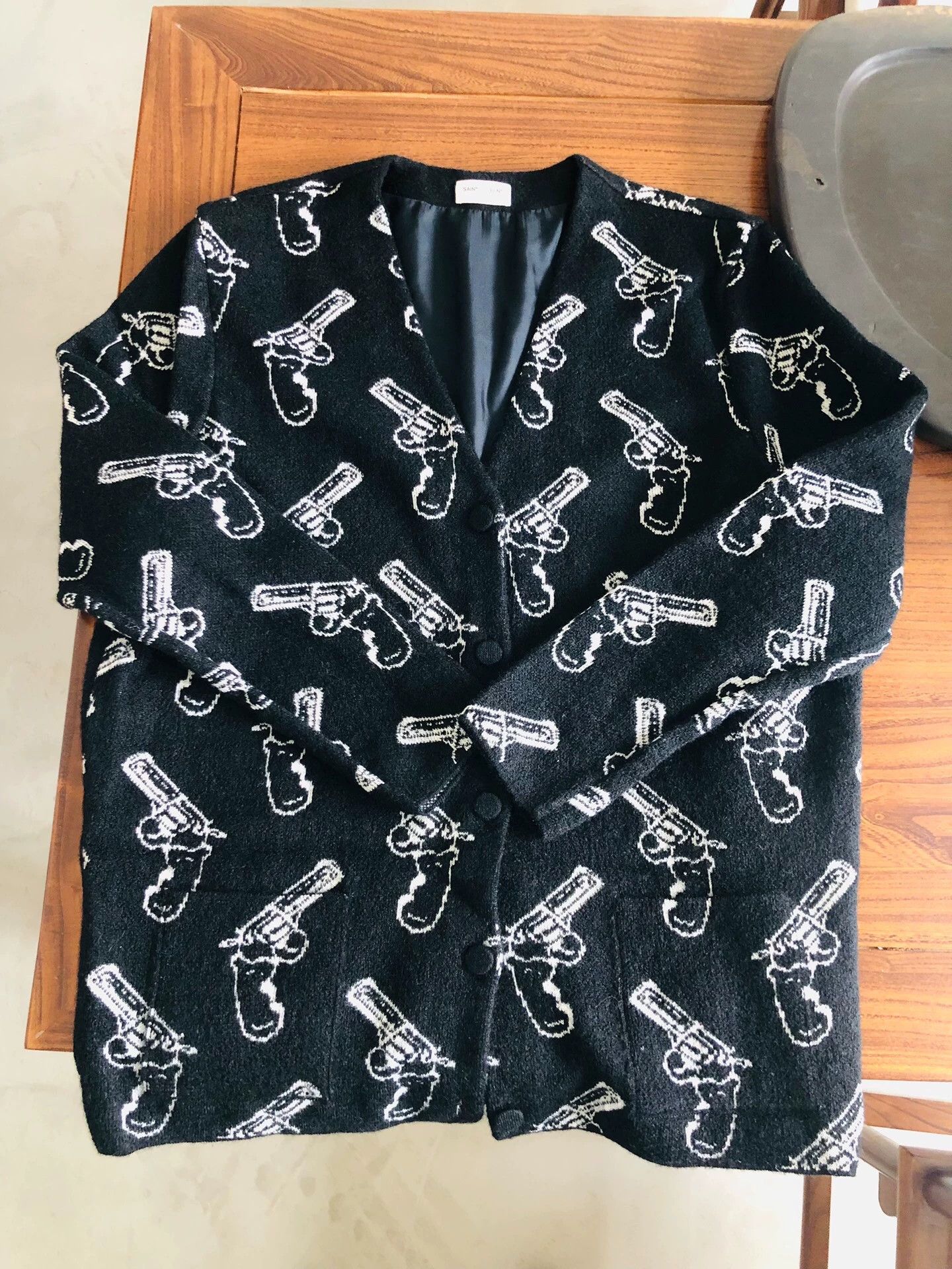 Saint Laurent Paris Saint Laurent Paris Pistol printed sweater Size US XS / EU 42 / 0 - 1 Thumbnail