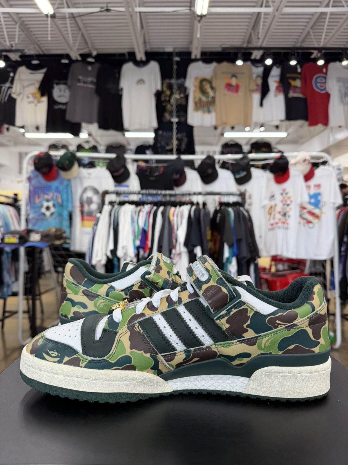 Adidas Adidas Forum 84 Low Bape 30th Camo Size 12 (2023) Size US 12 / EU 45 - 4 Thumbnail