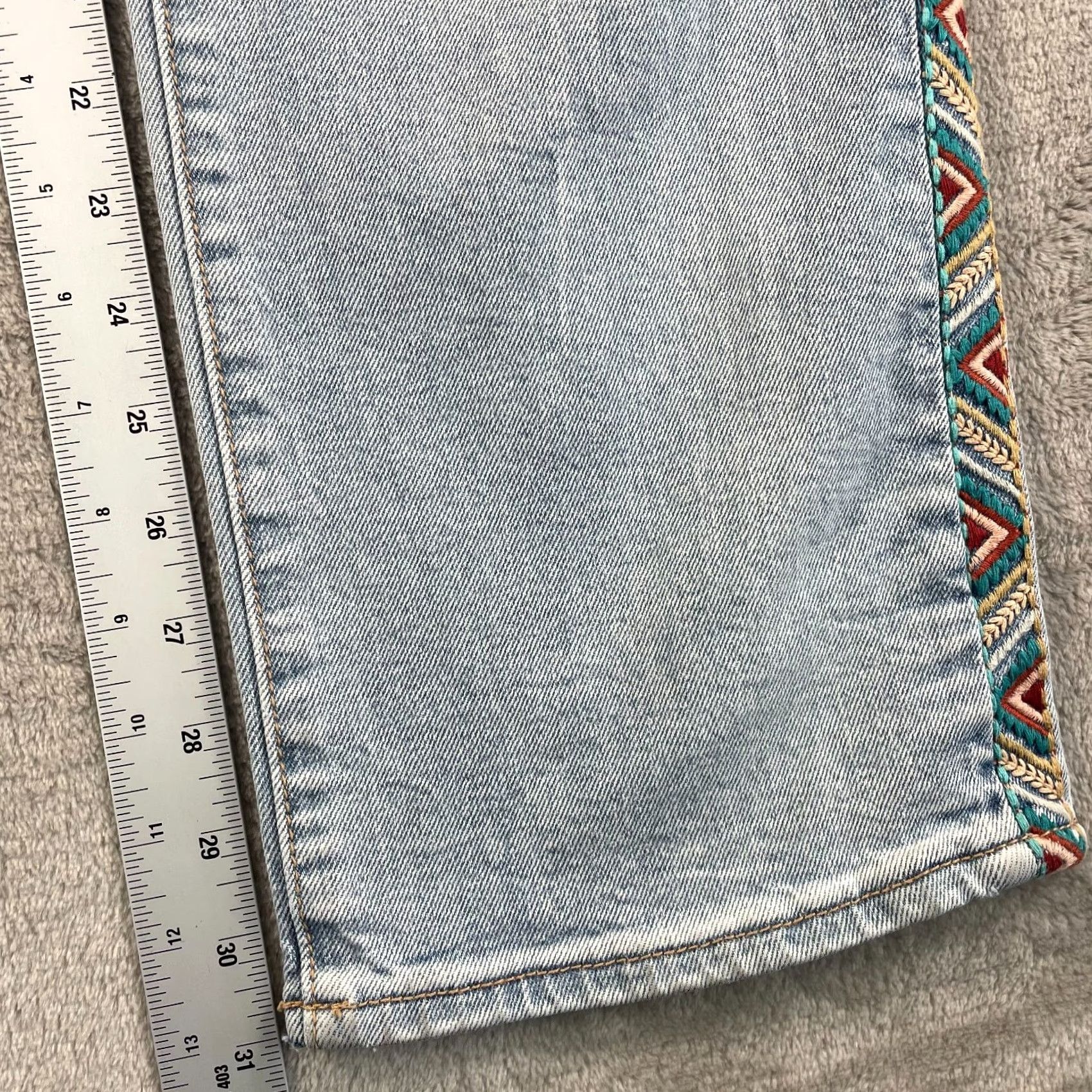 Vintage Driftwood Audrey Embroidered Aztec Southwest Jeans Women 34 Light Blue Size 24" / US 00 / IT 34 - 7 Thumbnail
