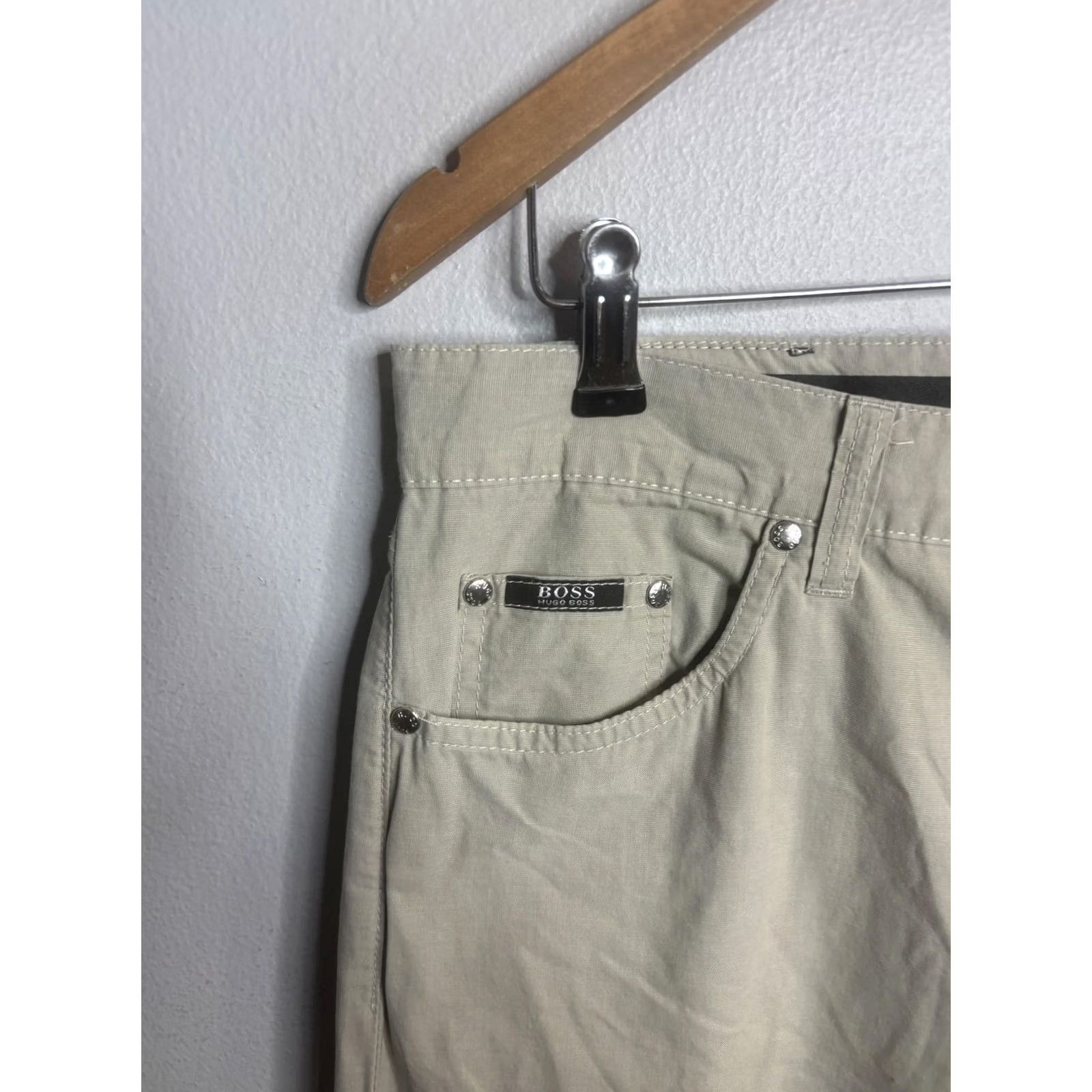 Hugo Boss VINTAGE BOSS Hugo Boss Jeans Mens 36x34 Khaki Alabama Made in Italy 5-Pocket Cotton Denim Straight Mens Bis 90s Size US 36 / EU 52 - 2 Thumbnail