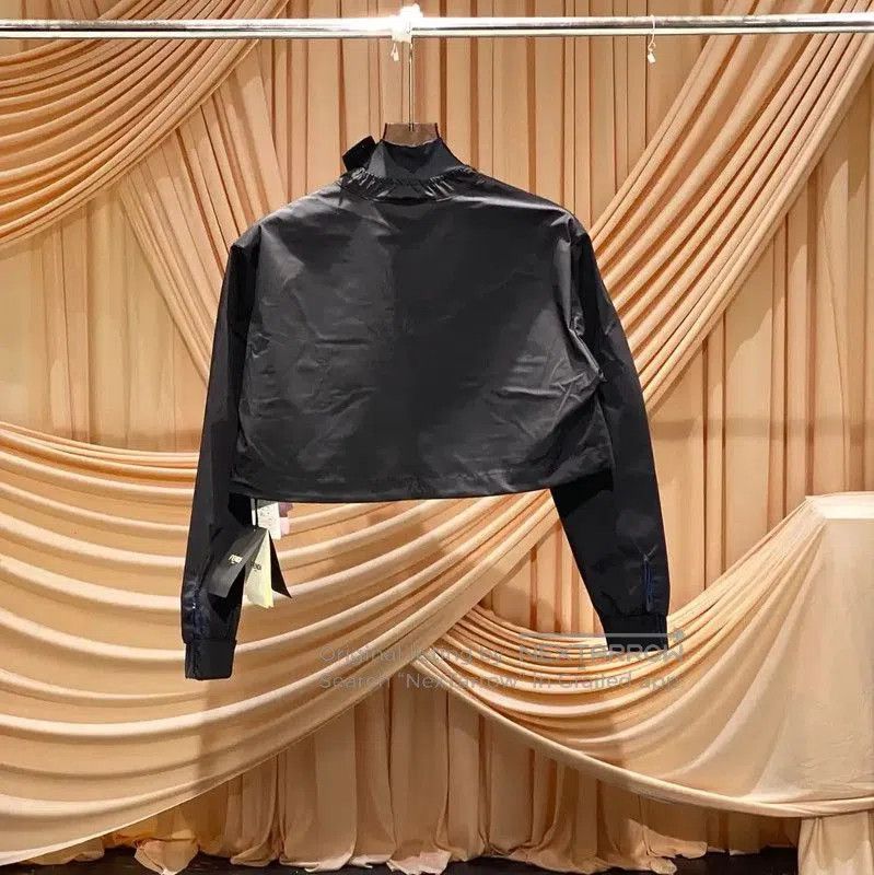 Fendi Fendi Black Crop Jacket for Women . Size M / US 6-8 / IT 42-44 - 2 Thumbnail