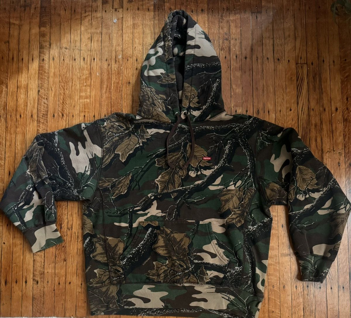 Supreme Camo Supreme Small Box Hoodie 'Branch Woodland Camo' Size US M / EU 48-50 / 2 - 1 Thumbnail