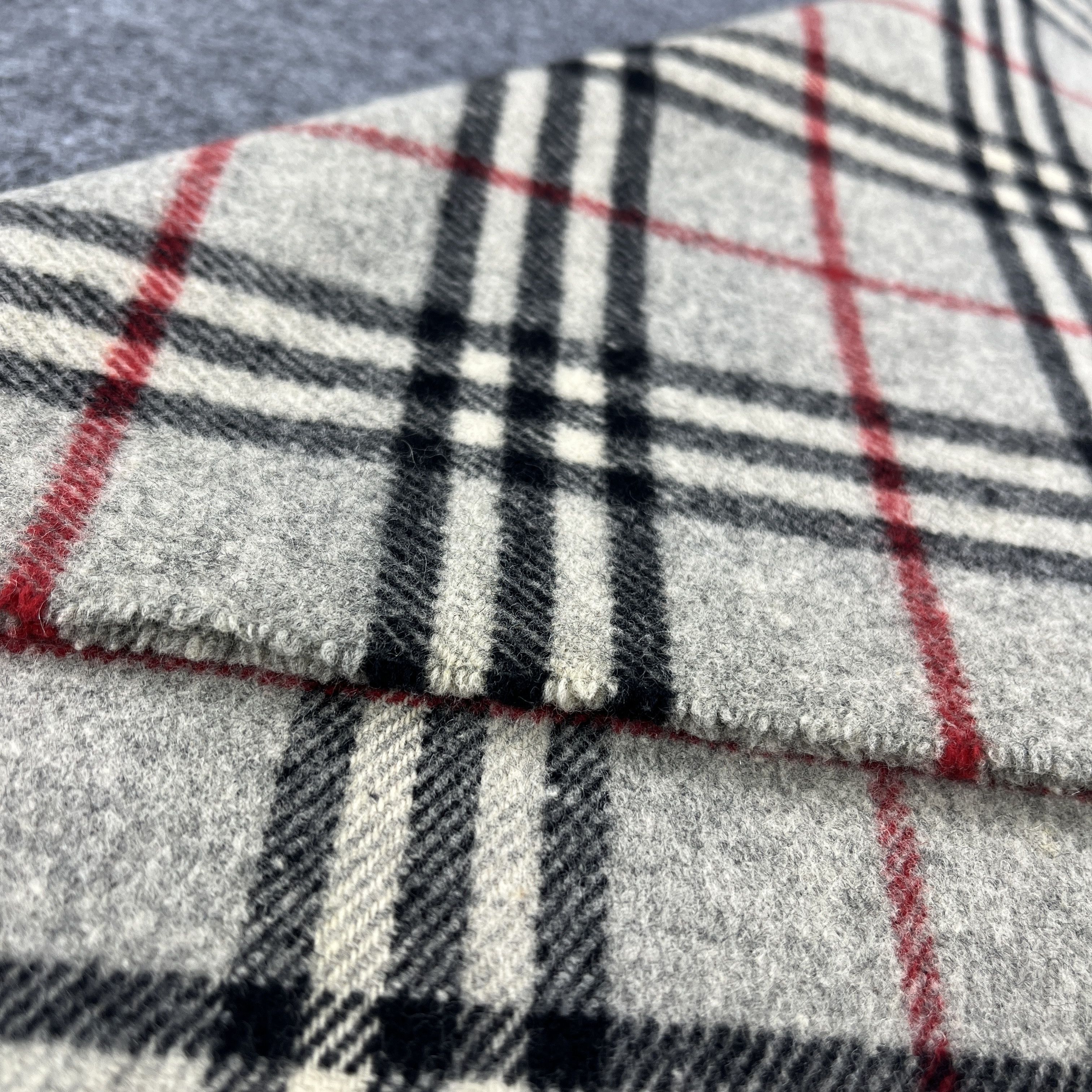 Burberry Burberry Scarf / Muffler / Neckwear T1238 Size ONE SIZE - 14 Thumbnail