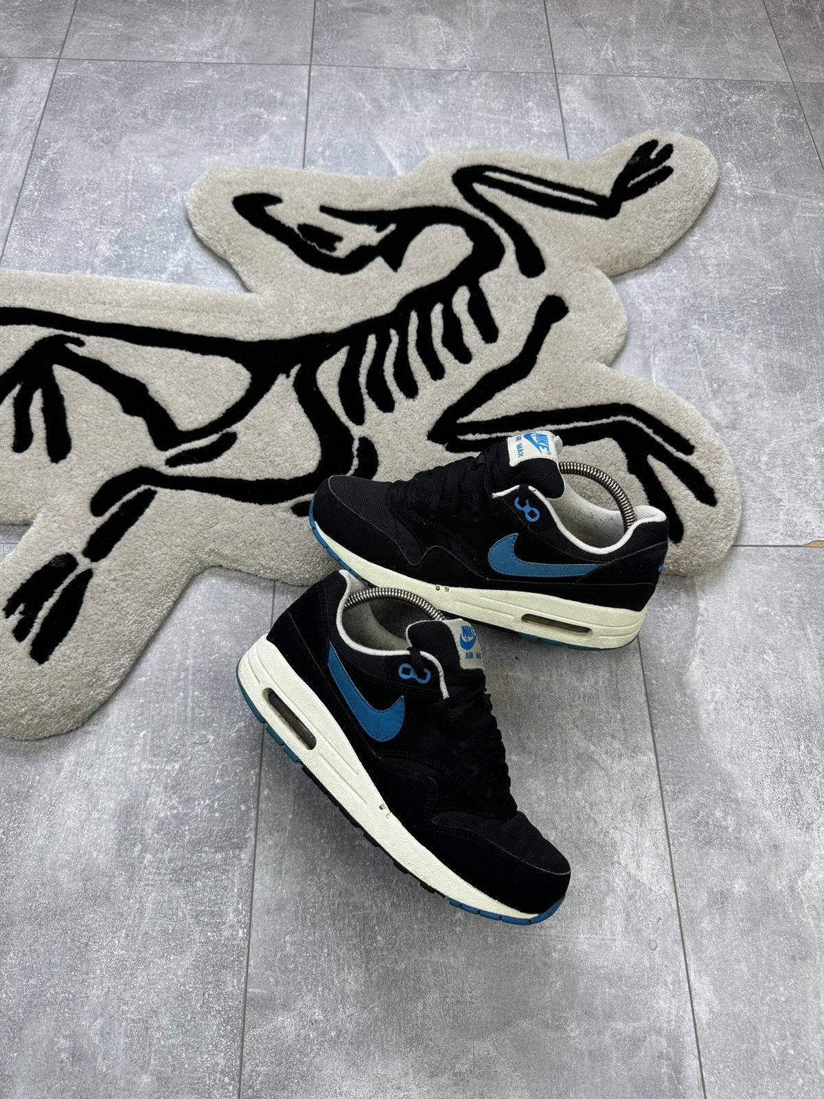 Nike Women’s Vintage Nike air max 1 low top sneakers size 38 Size US 5.5 / IT 35.5 - 3 Thumbnail