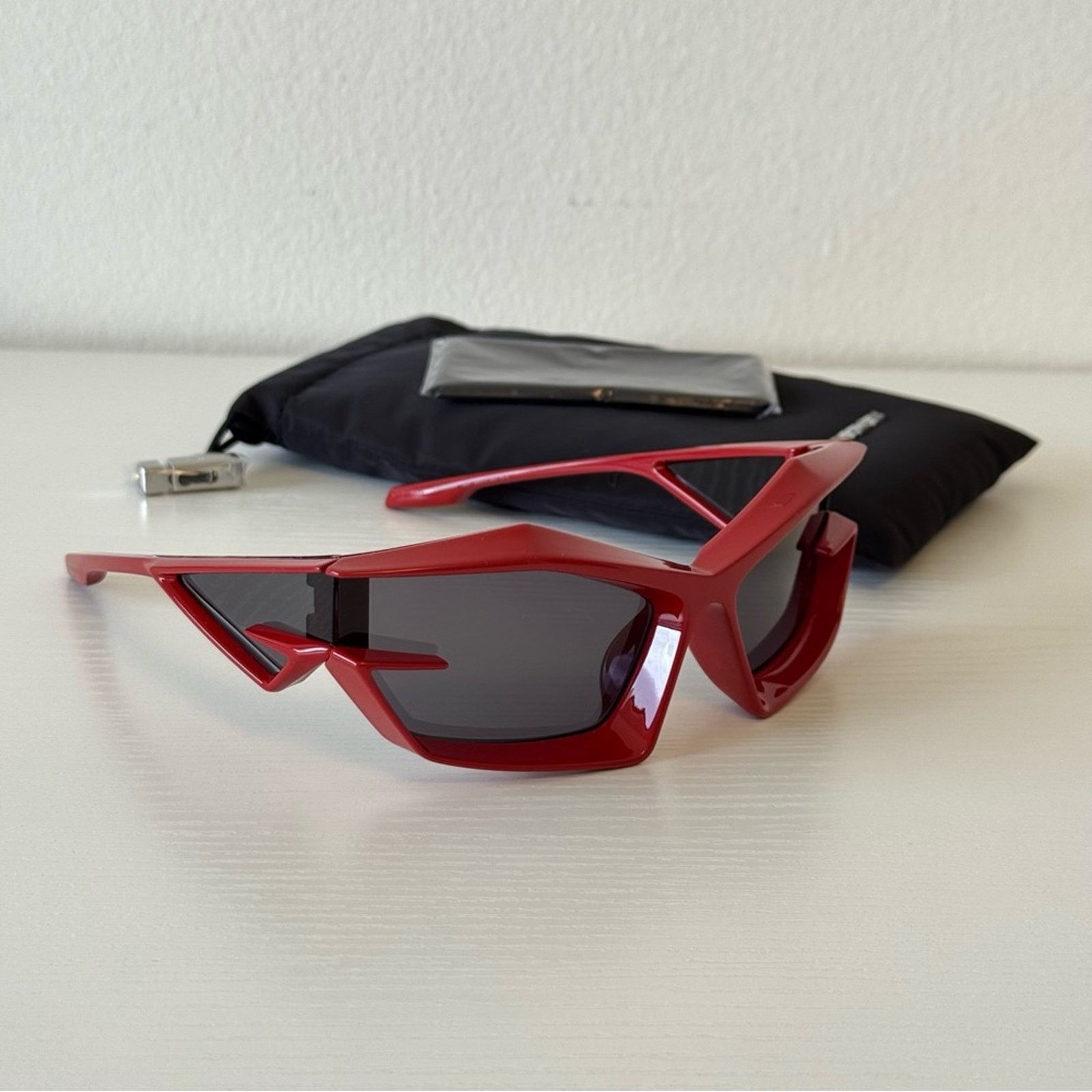 Givenchy New Givenchy Red Geometric Sunglasses GV40049U 66A Authentic Size ONE SIZE - 7 Thumbnail