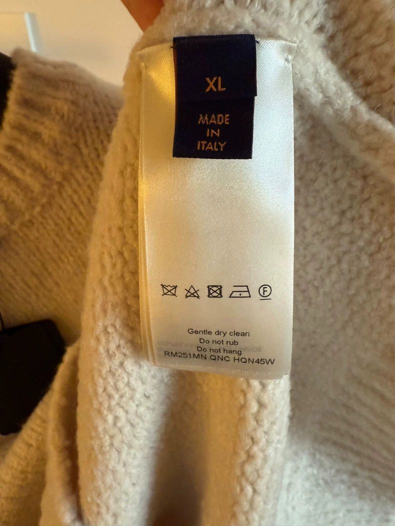 Louis Vuitton Louis Vuitton Lv25SS new white presbyard teddy sweater-2508 Size US M / EU 48-50 / 2 - 4 Thumbnail