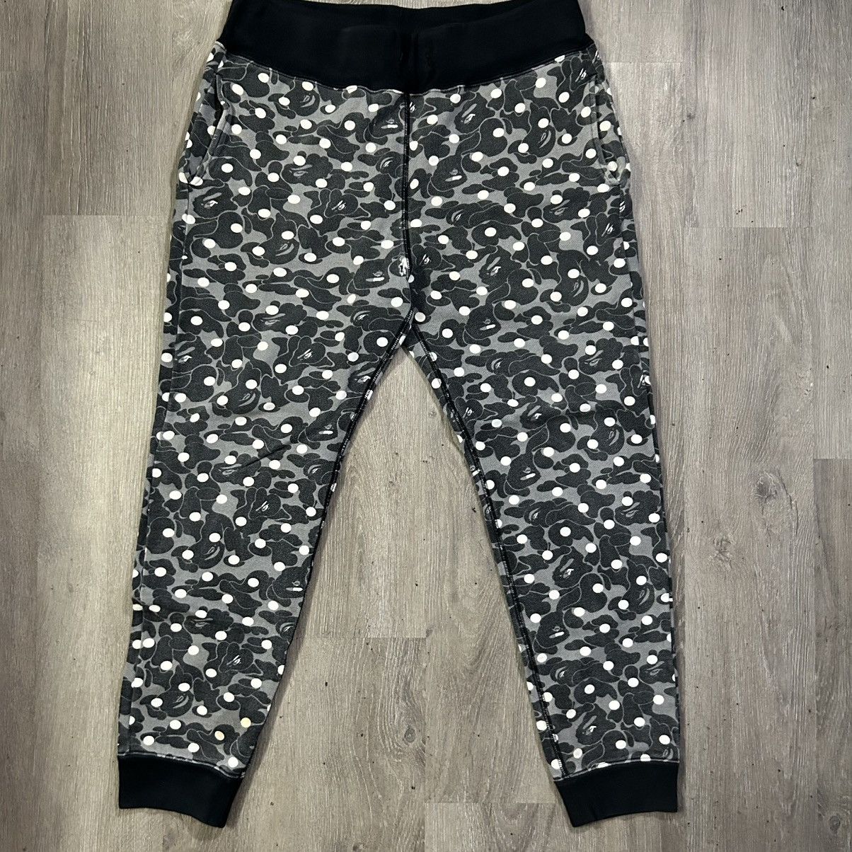 Bape BAPE Sweatpants Size US 32 / EU 48 - 1 Thumbnail