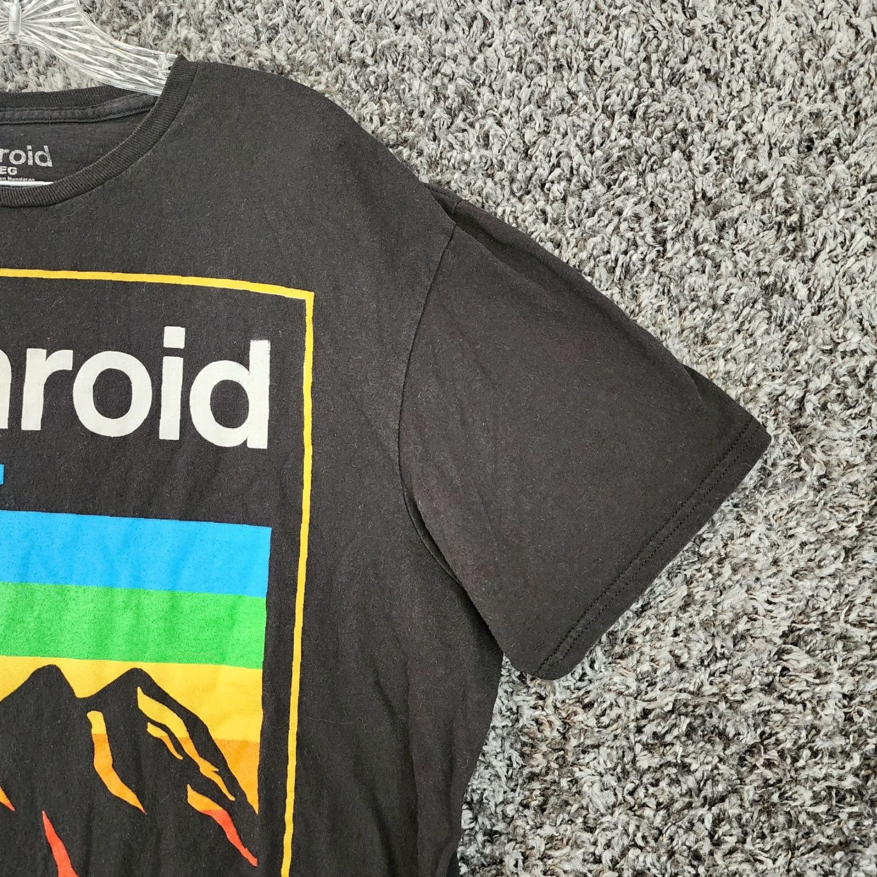 Polaroid VINTAGE? Wait not vintage. Polaroid T-Shirt Black Short Sleeve Graphic Tee XL Men Size XL Size US 36 / EU 52 - 3 Thumbnail