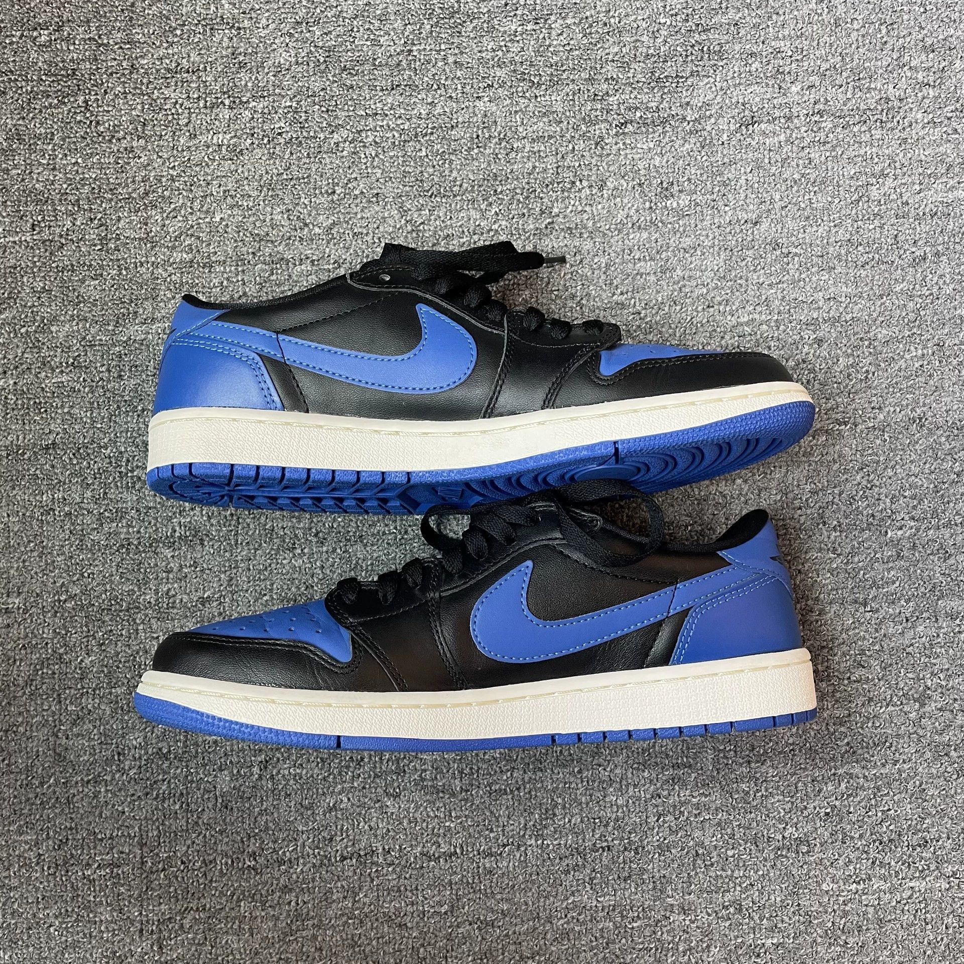 Nike Air Jordan 1 Retro Low Royal Blue Black 43 99N (NB) Size US 10 / EU 43 - 5 Thumbnail
