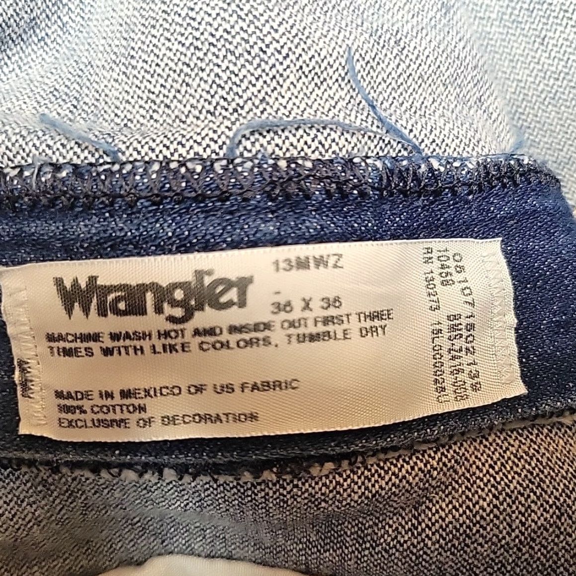 Wrangler VINTAGE Wrangler Jeans Mens 36x36 Blue Denim Pants 13MWZ Western Cowboy USA Fabric Jeans Mens 36 Blue Western 13MWZ Size US 36 / EU 52 - 4 Thumbnail