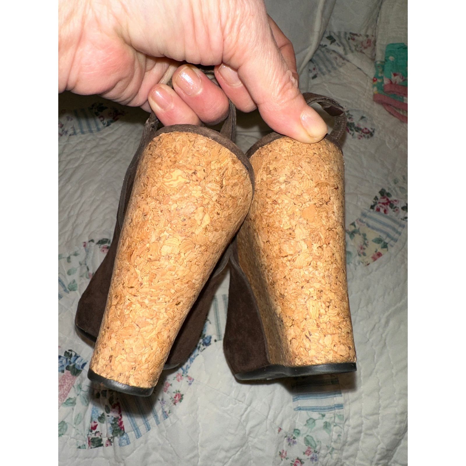 Ugg UGG BROWN SUEDE WEDGE SANDALS Size US 7.5 / IT 37.5 - 6 Thumbnail