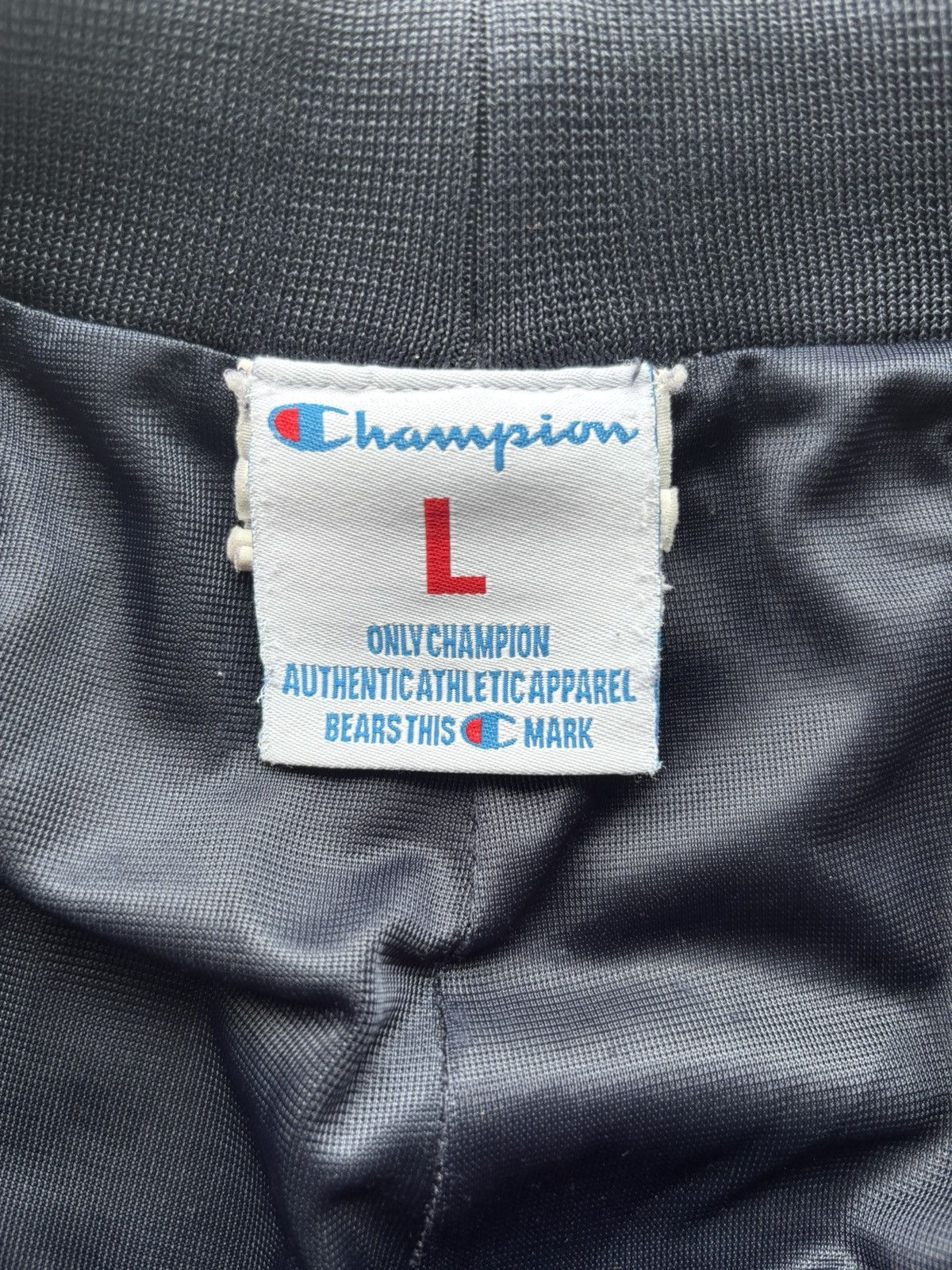 Champion Champion short Size US 32 / EU 48 - 4 Thumbnail