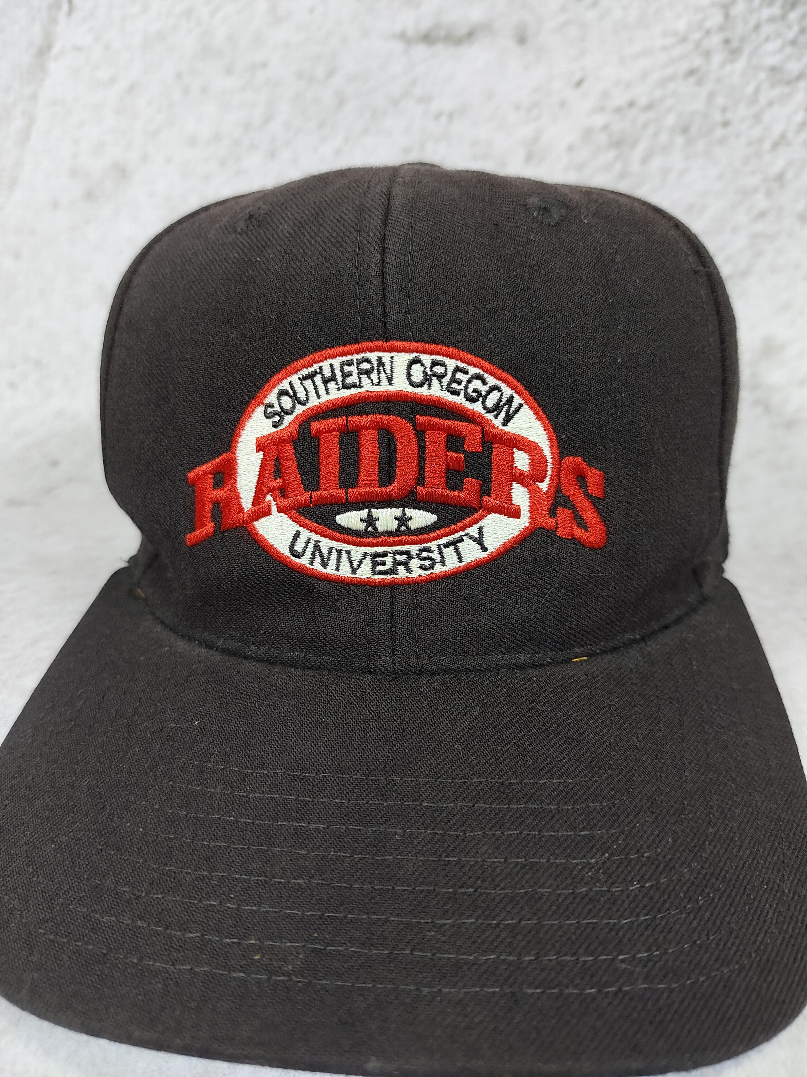 Vintage 90s Southern Oregon Raiders University Embroidered Logo Caps Size ONE SIZE - 2 Thumbnail