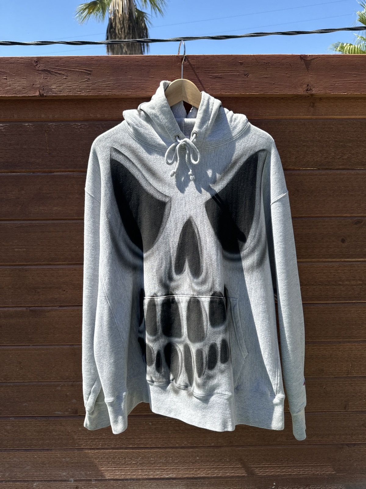 Champion Skull faced airbrushed hoodie Size US XL / EU 56 / 4 - 2 Thumbnail