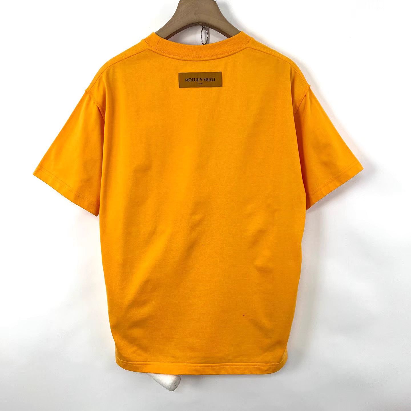 Louis Vuitton Louis Vuitton Orange Embossed Short Sleeve K12 Size US M / EU 48-50 / 2 - 3 Thumbnail