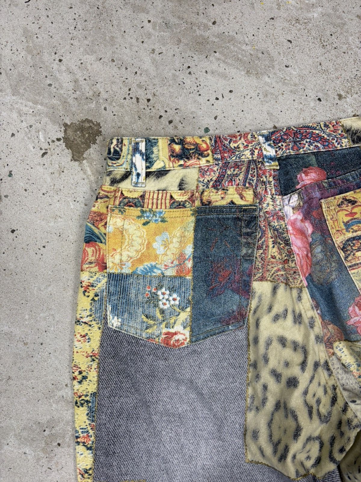 Roberto Cavalli FW 2002 Roberto Cavalli Patchwork Animal Print Bootcut Jeans Size 30" / US 8 / IT 44 - 16 Thumbnail