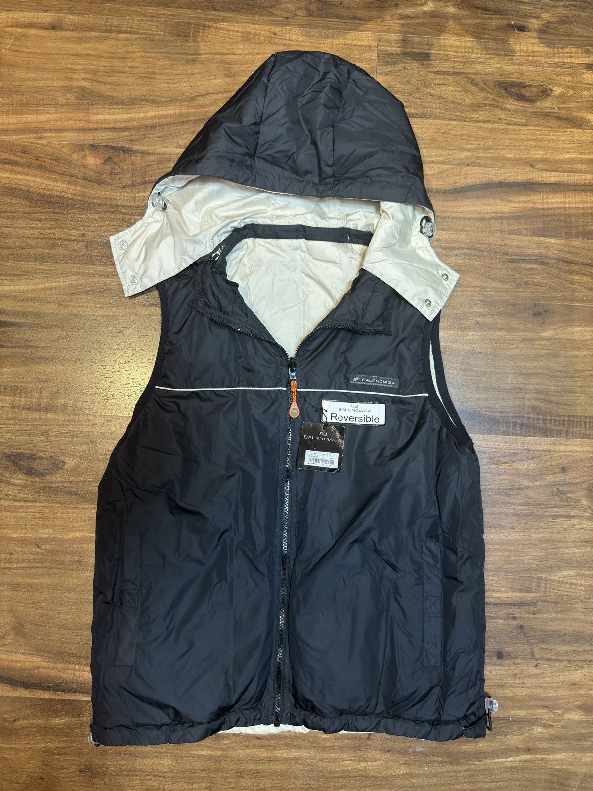 Balenciaga Balenciaga Puffer Vest Size US L / EU 52-54 / 3 - 1 Thumbnail