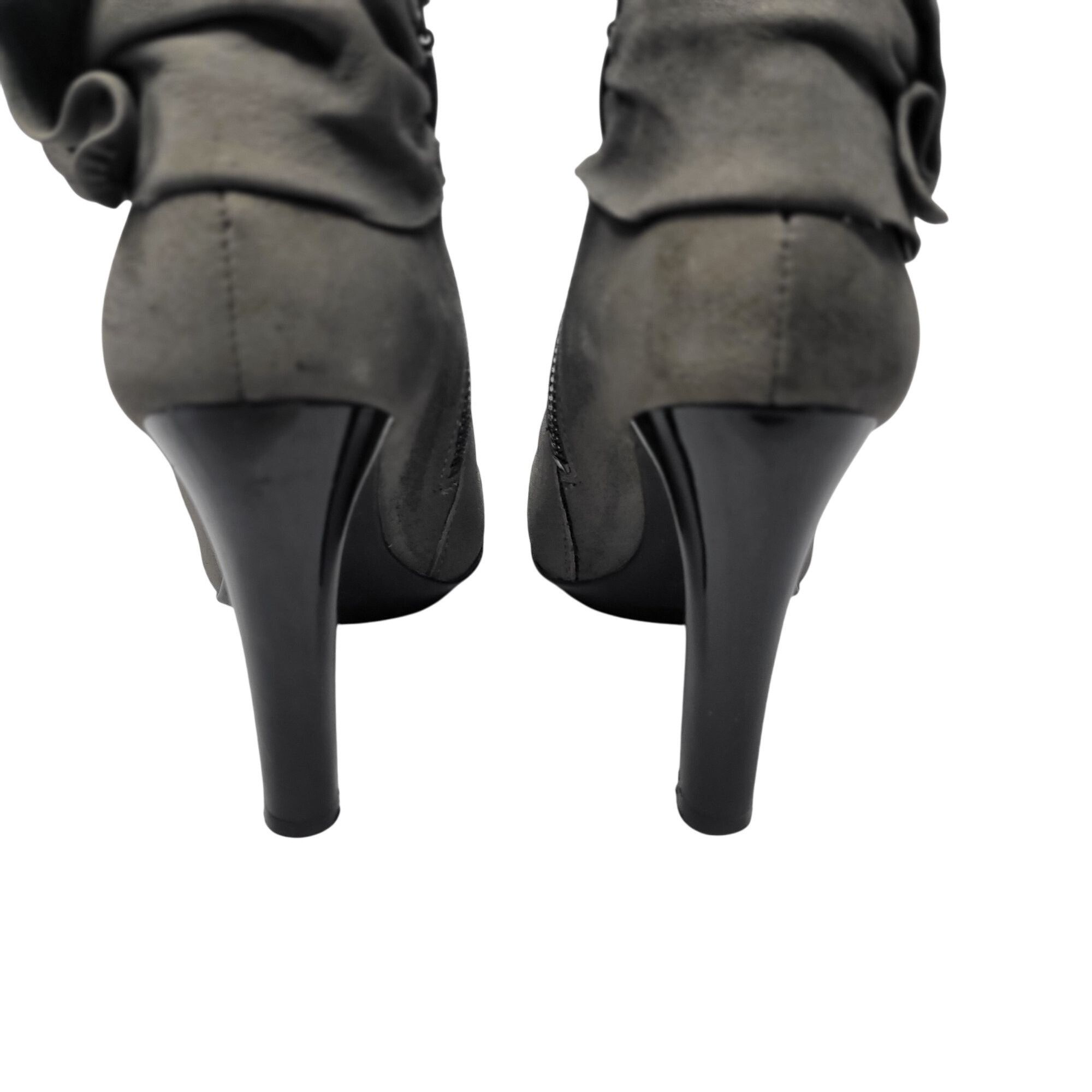 DKNY Vtg DKNY Vegan Faux Suede Gray Wynette Ankle Boots Sz 6 Heel Size US 6 / IT 36 - 9 Thumbnail