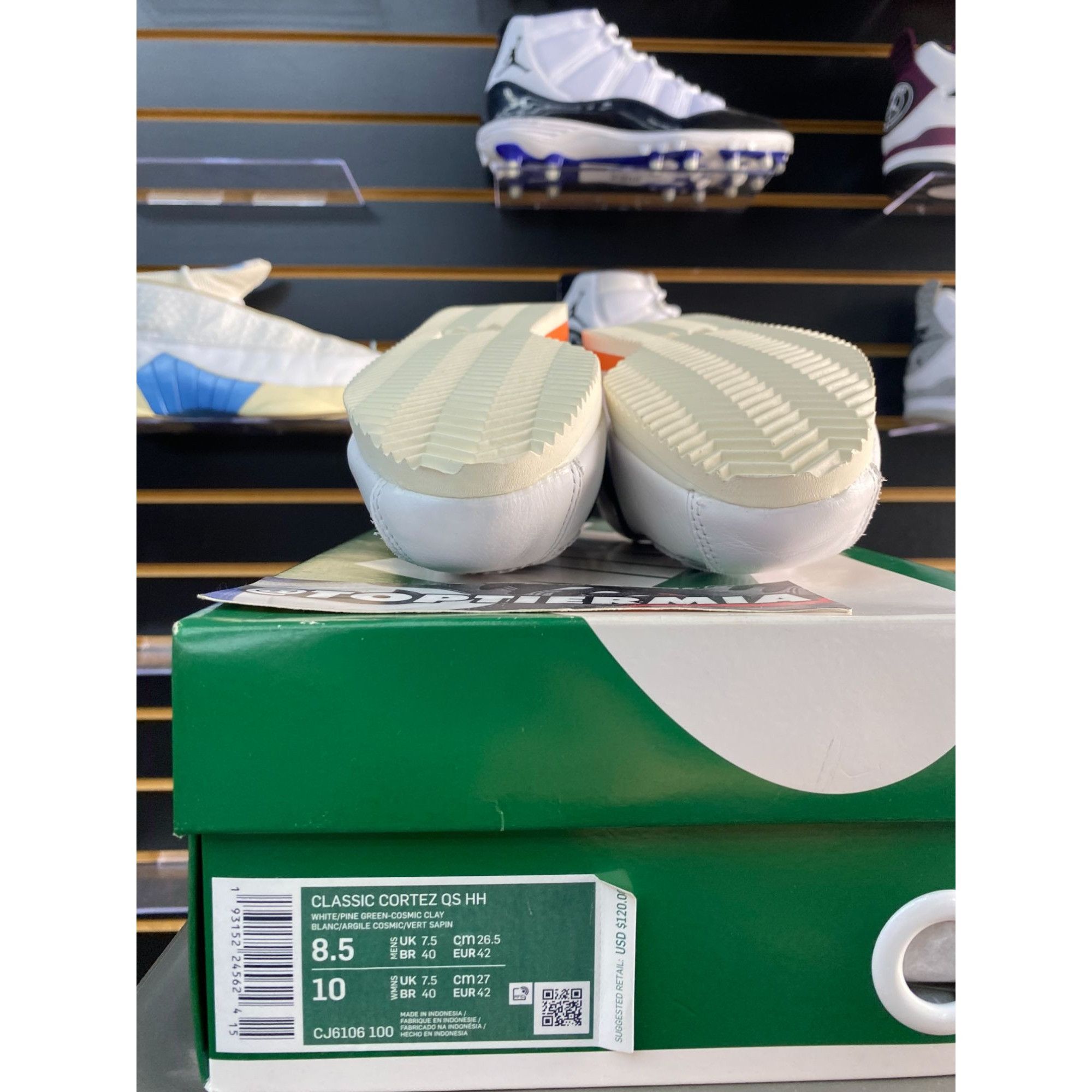 Nike NIKE CLASSIC CORTEZ STRANGER THINGS HAWKINS HIGH SCHOOL SZ 8 Size US 8.5 / EU 41-42 - 7 Thumbnail