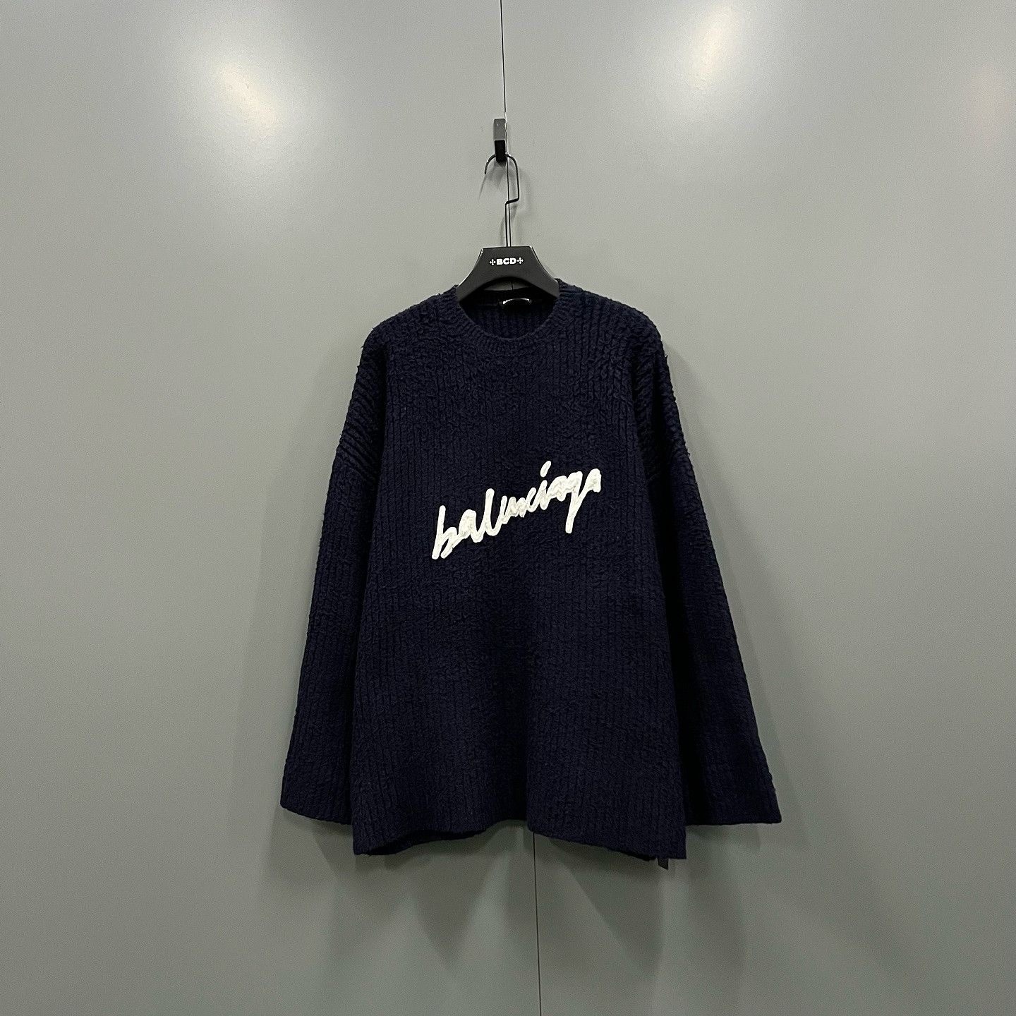 Balenciaga Balenciaga Logo Knit Sweater Navy Size L Size US L / EU 52-54 / 3 - 1 Thumbnail