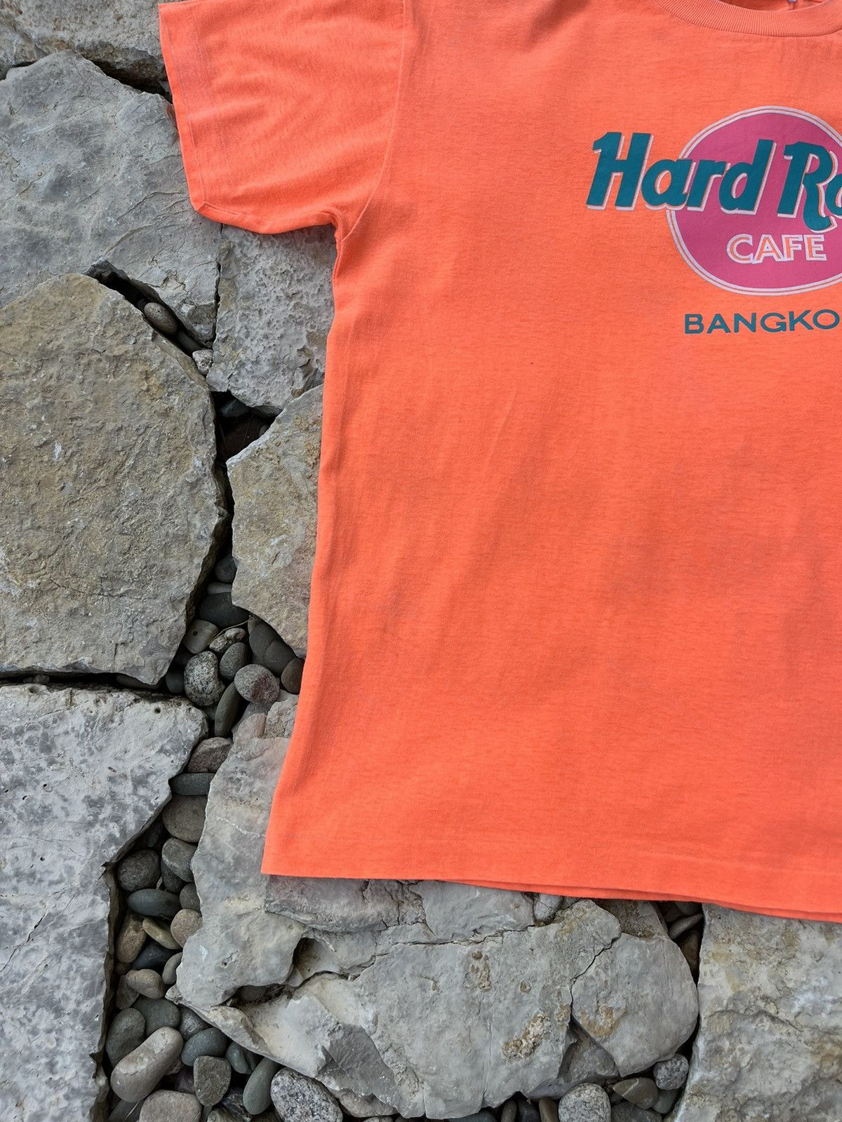 Hard Rock Cafe Vintage Hard Rock Cafe Bangkok neon y2k save the planet tee Size US L / EU 52-54 / 3 - 7 Thumbnail