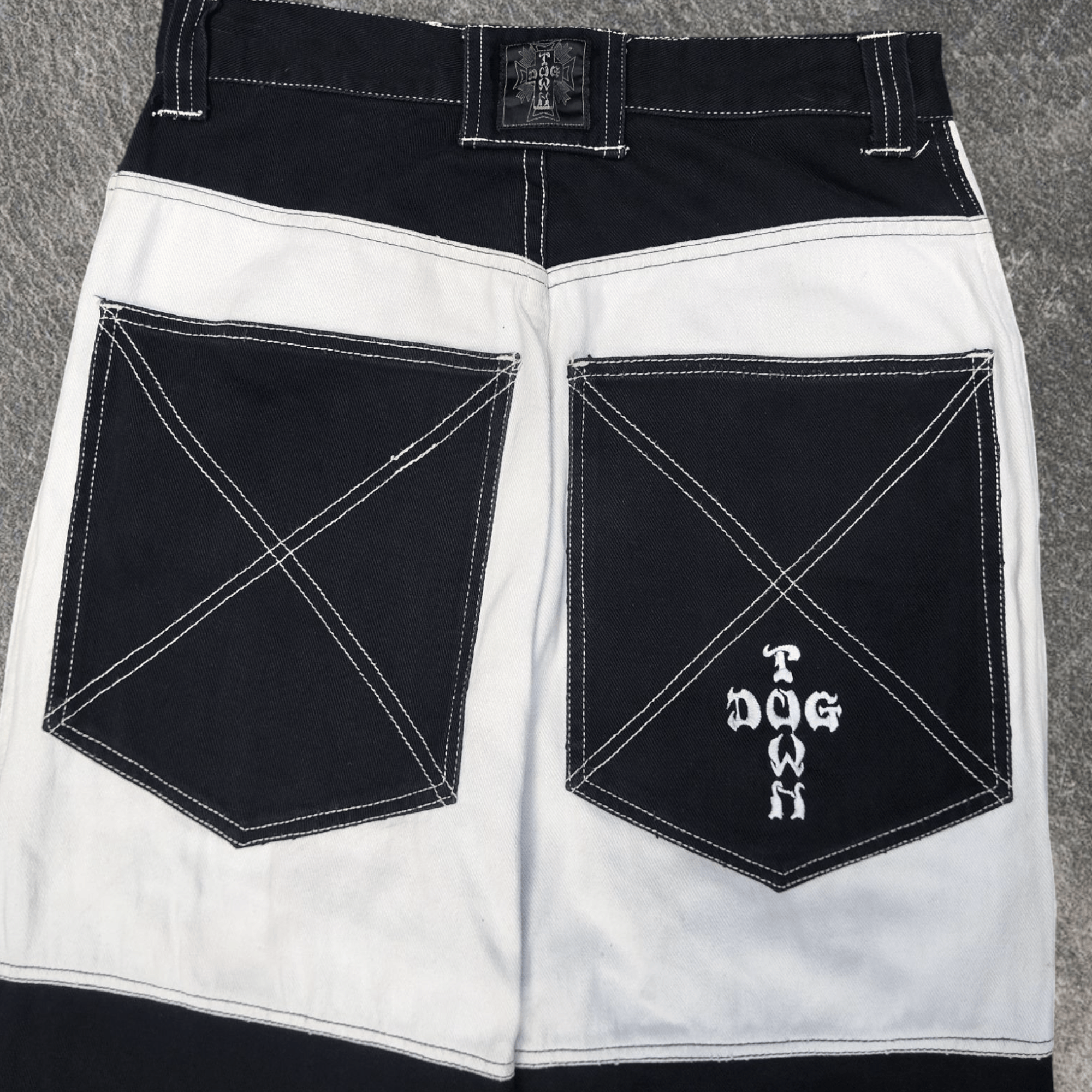 Dogtown Rare vintage dogtown two tone denim double knee Size US 30 / EU 46 - 5 Thumbnail